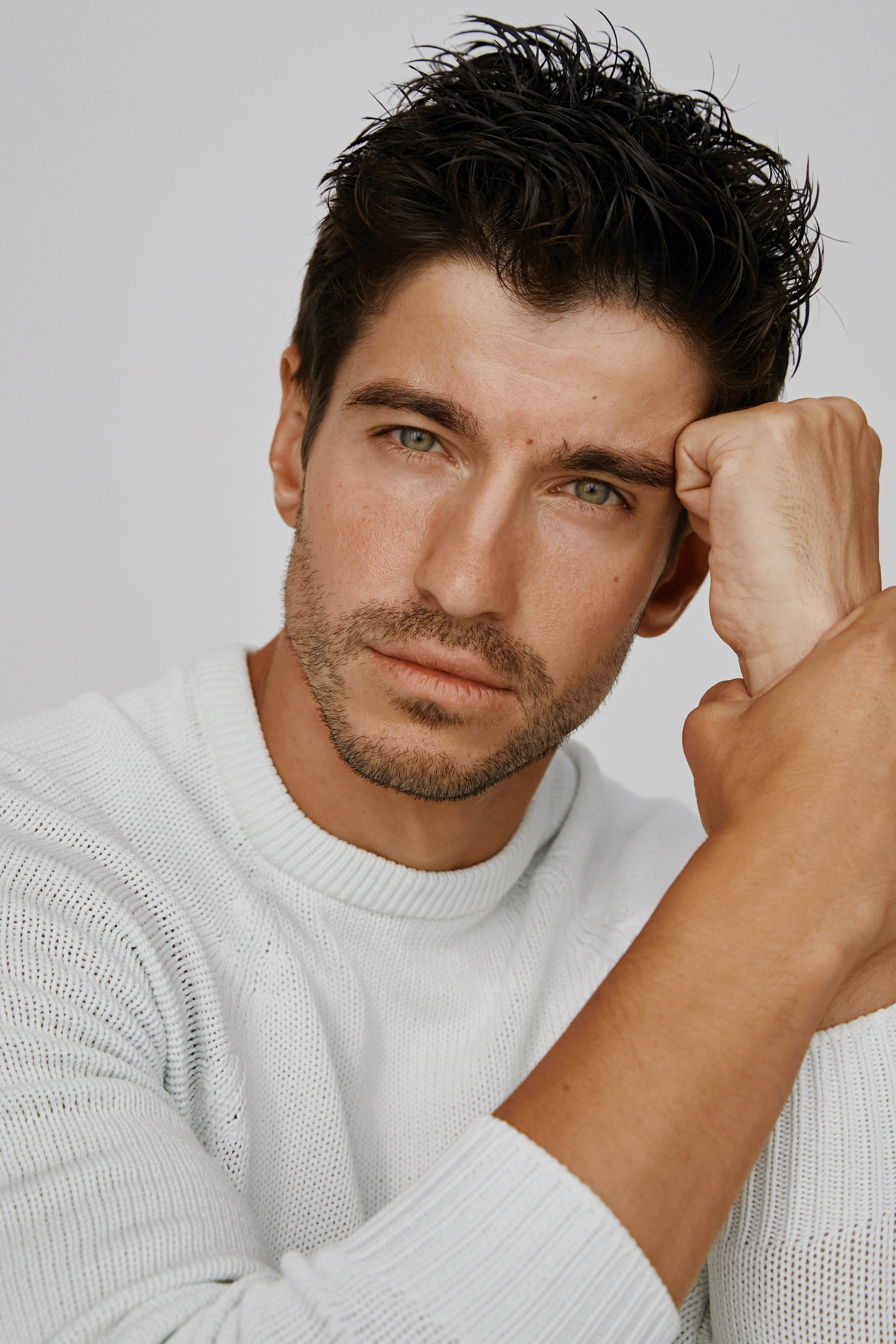 Иван 50 — L / рост — 182. Предметная фотостудия AURA