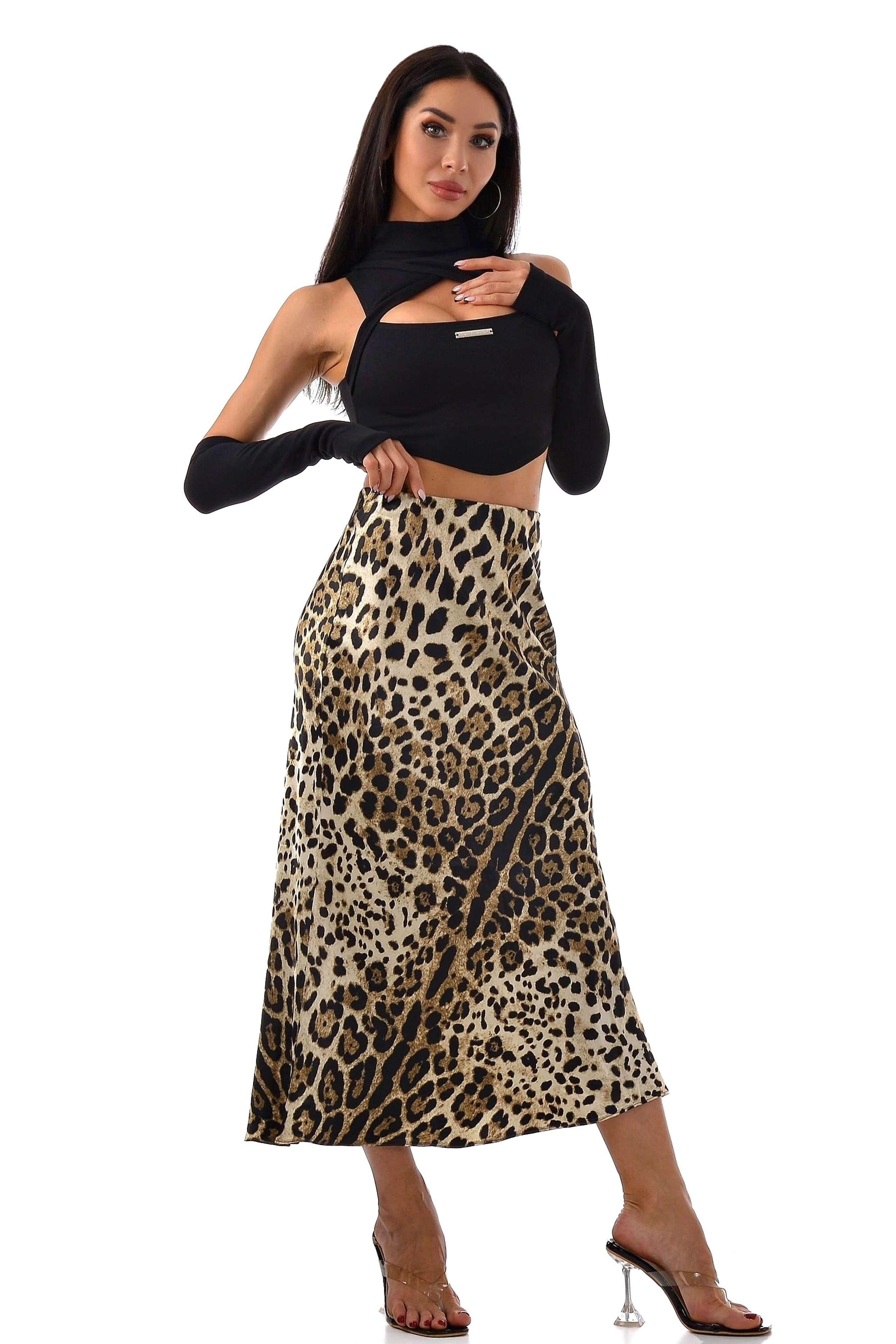 Каталог моделей девушек, женщин для маркетплейсов. Предметная фотостудия AURA