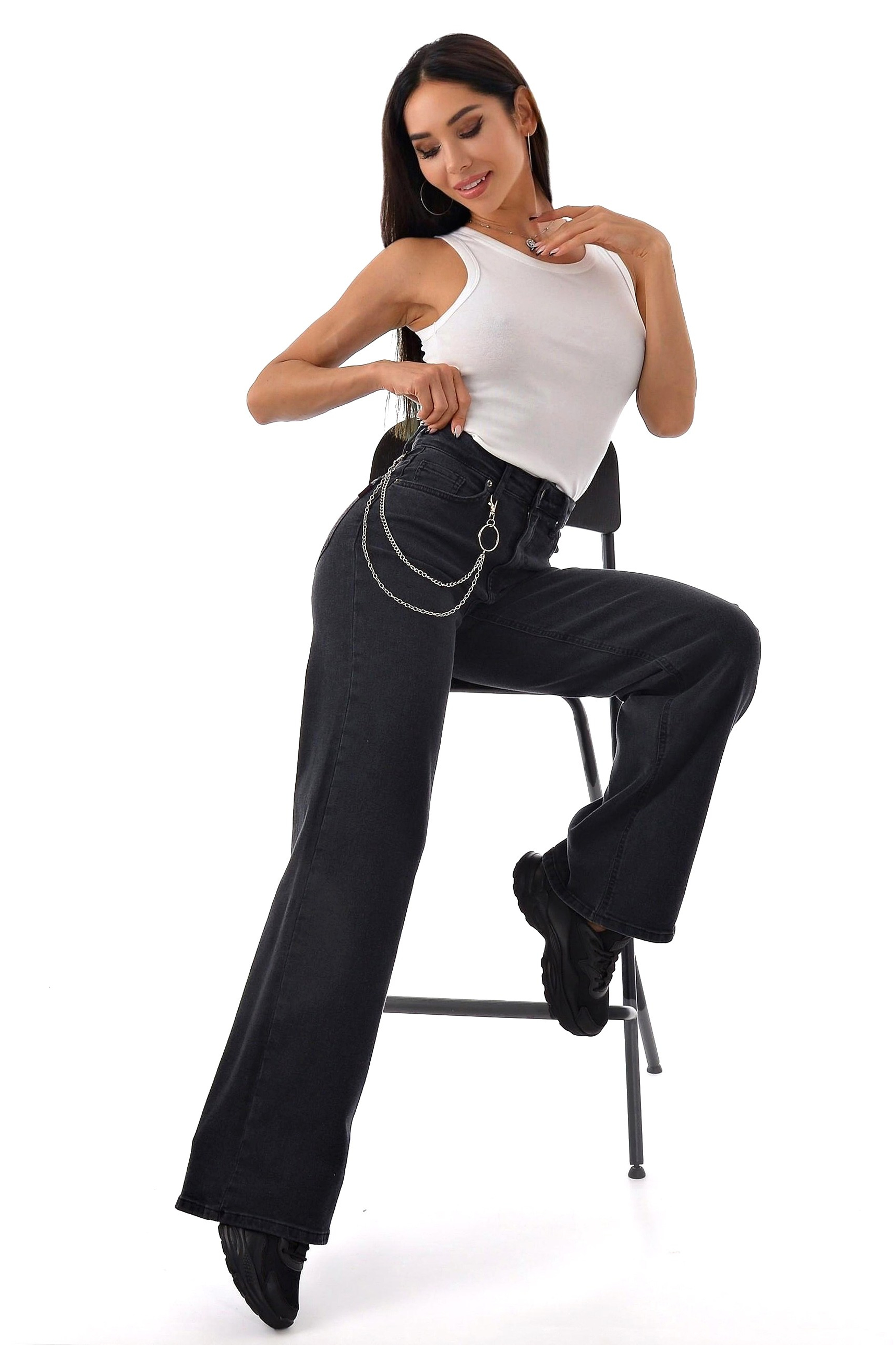 Каталог моделей девушек, женщин для маркетплейсов. Предметная фотостудия AURA