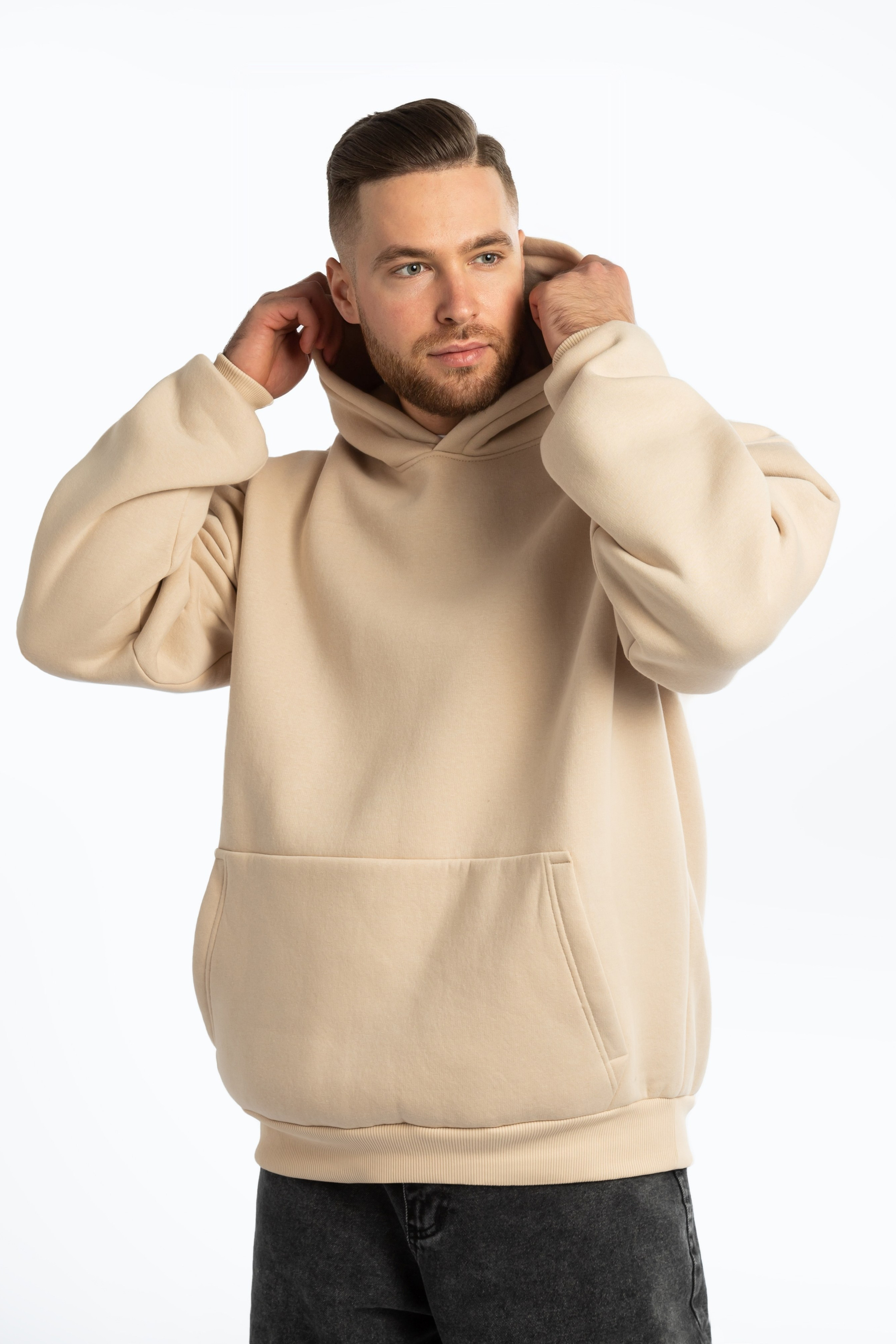 Александр 52 — XL / рост — 190. Предметная фотостудия AURA