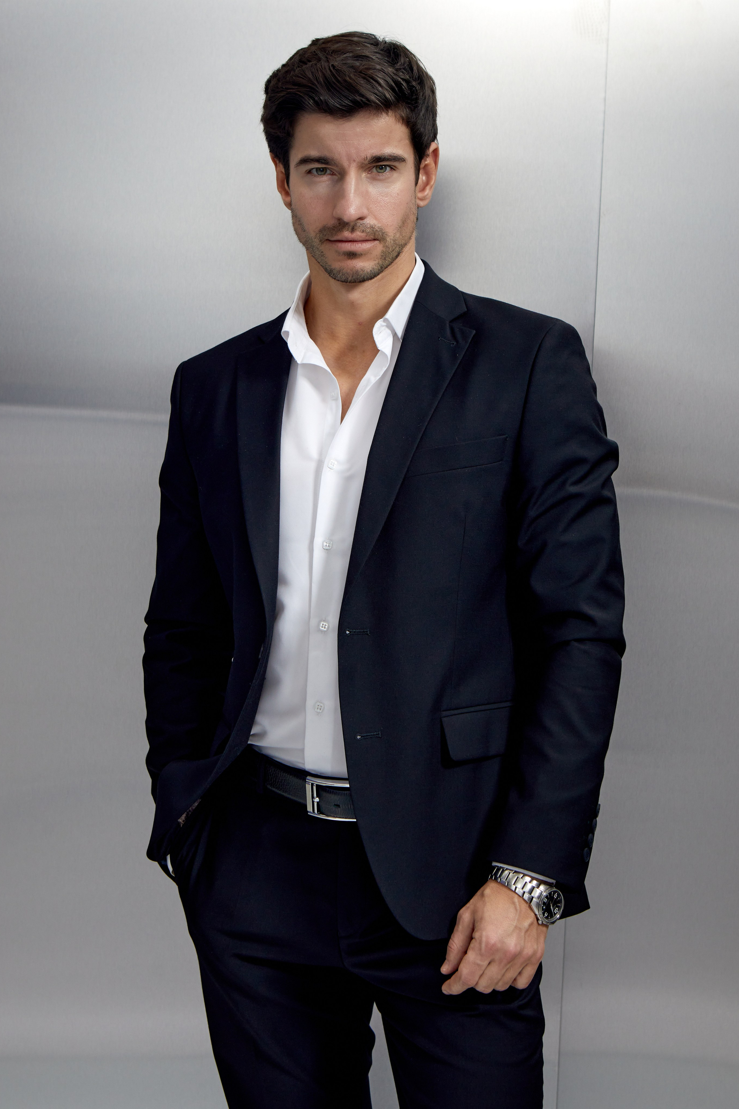 Иван 50 — L / рост — 182. Предметная фотостудия AURA