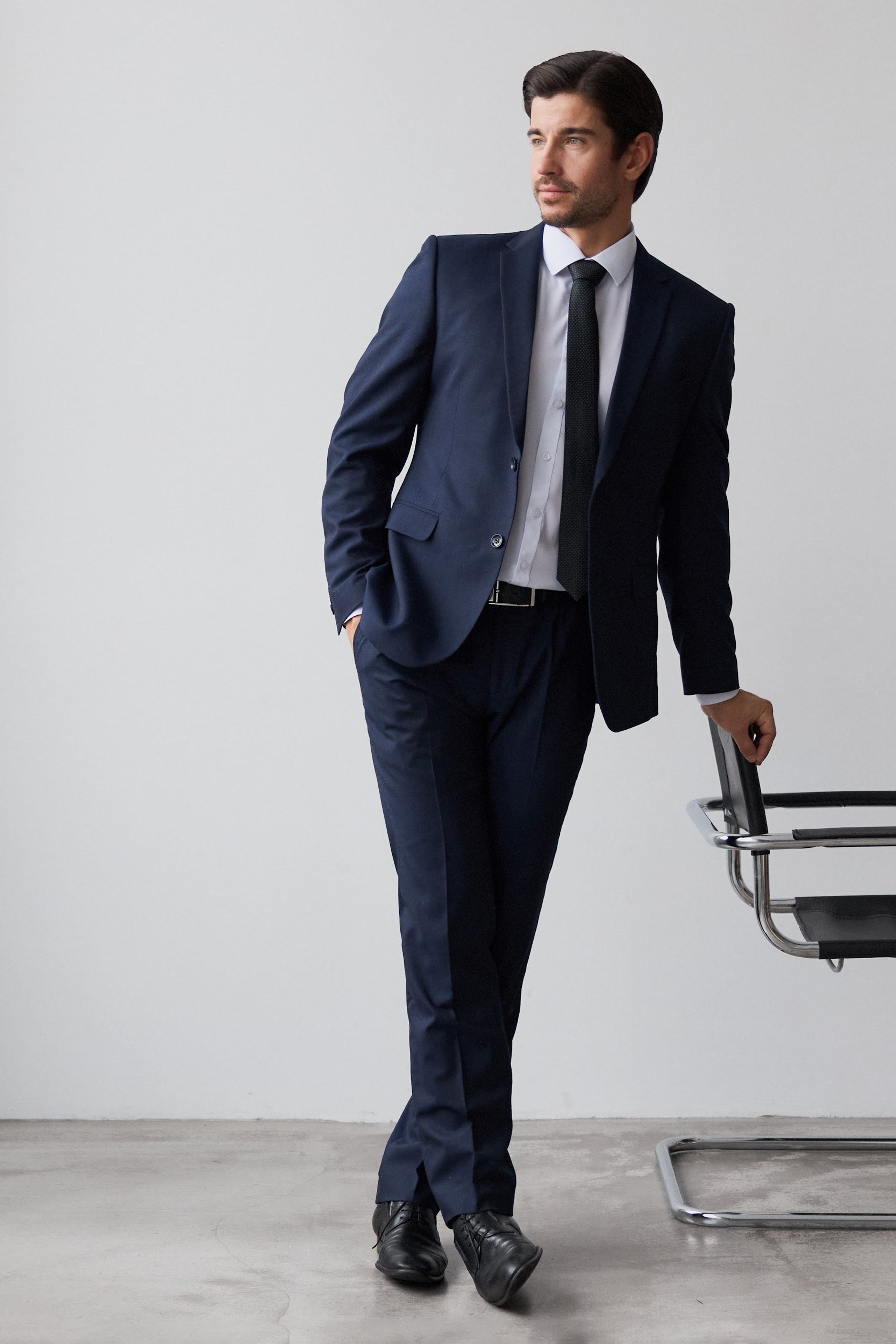 Иван 50 — L / рост — 182. Предметная фотостудия AURA