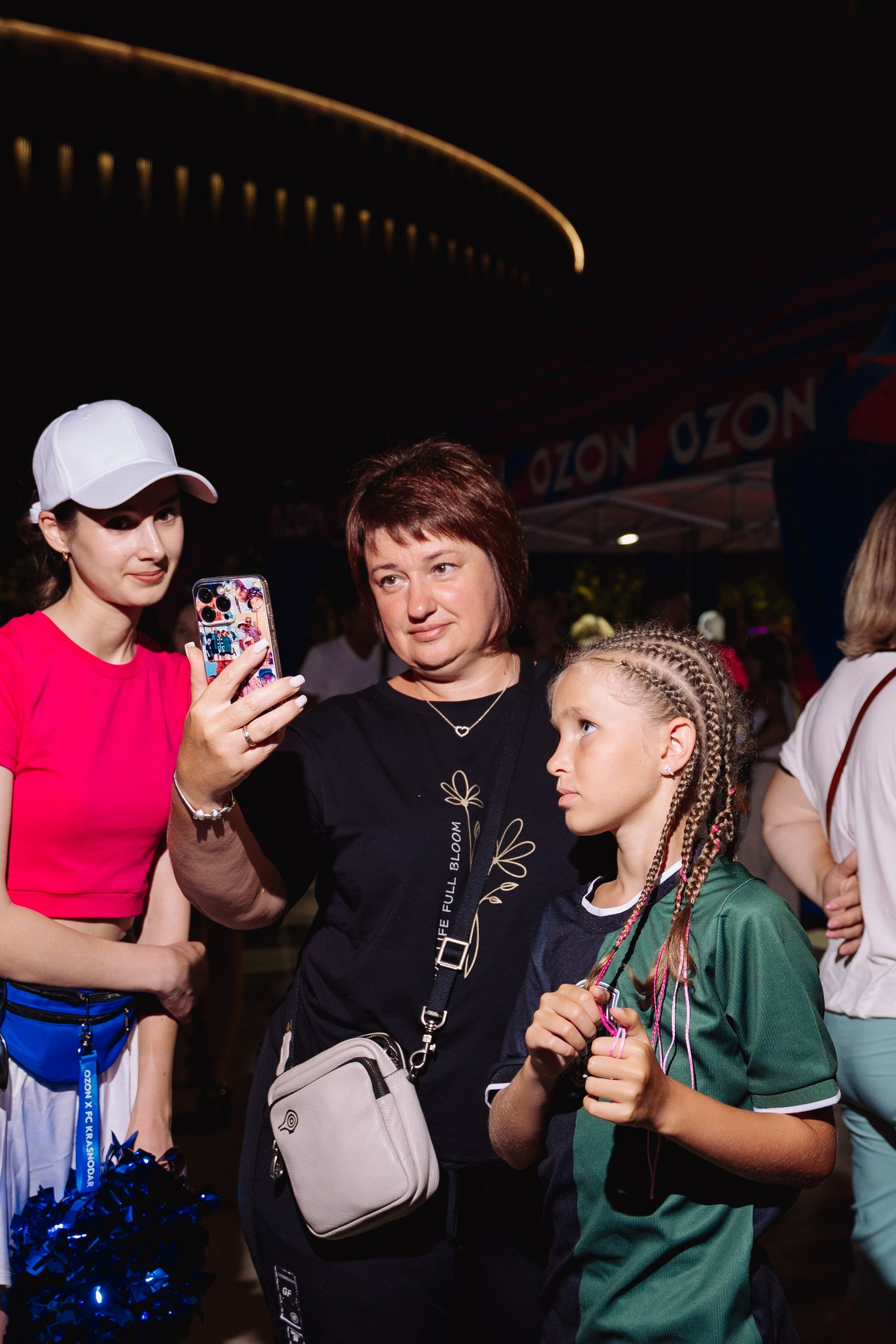Репортаж OZON. Свадебный и семейный фотограф в Краснодаре Павел Мельников