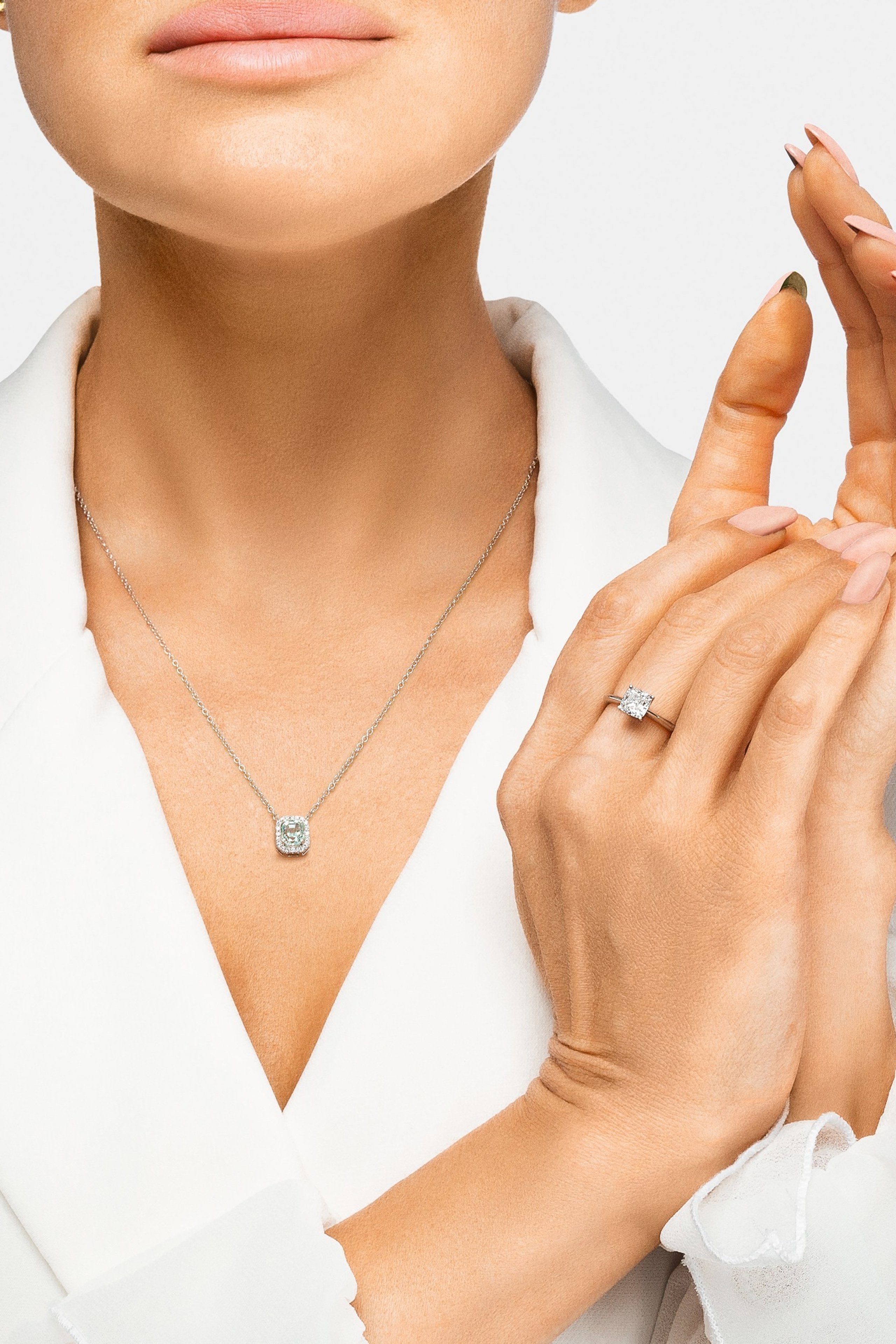 Фотосъёмка контента для ювелирного бренда.