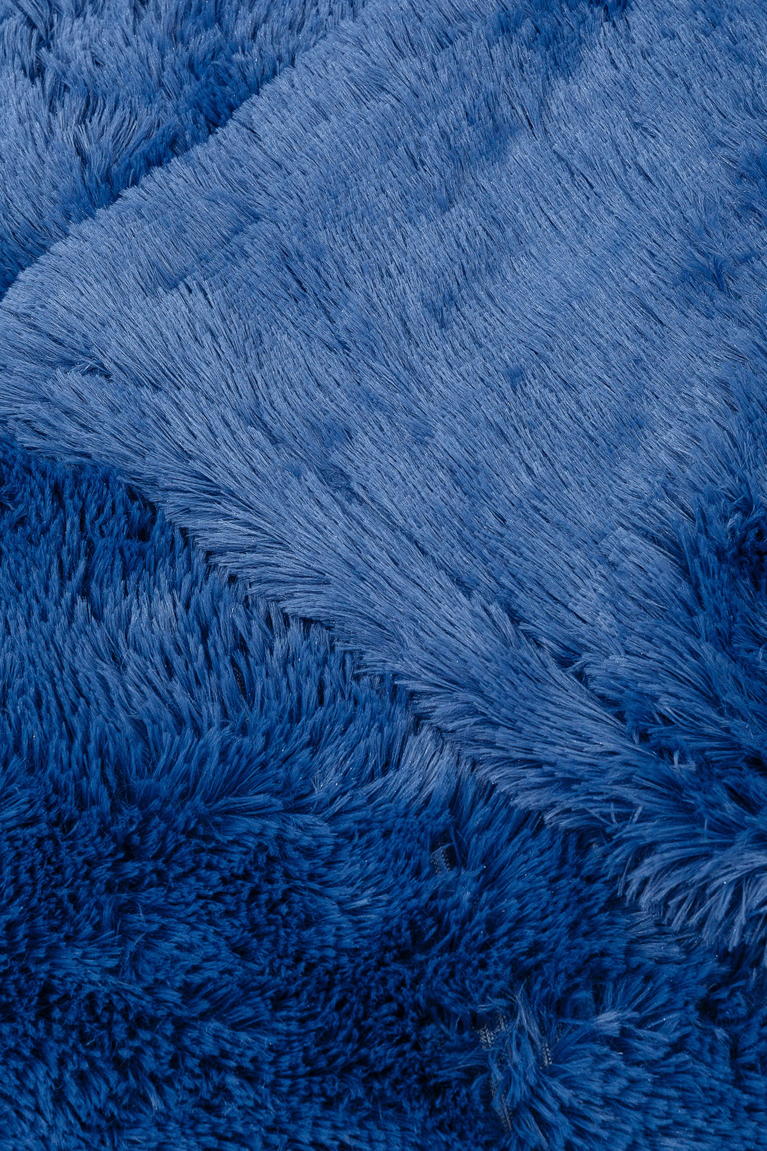 Фотосъёмка текстиля для маркетплейсов.