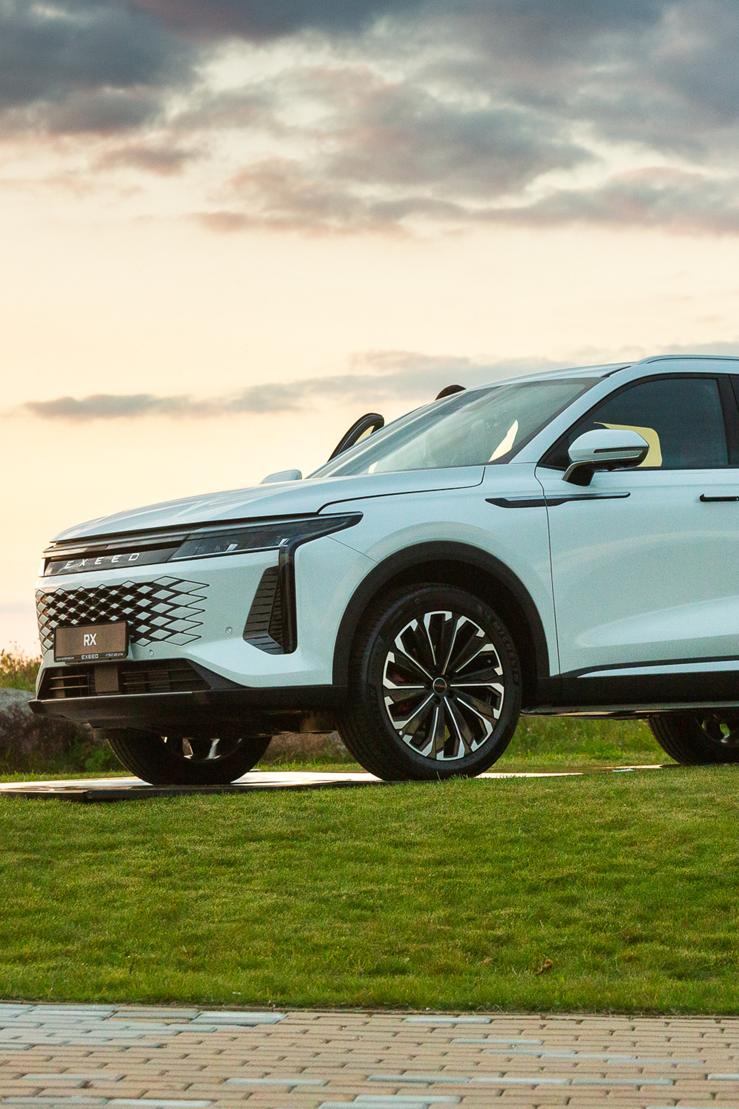 Выставки, презентации автомобильной тематики.