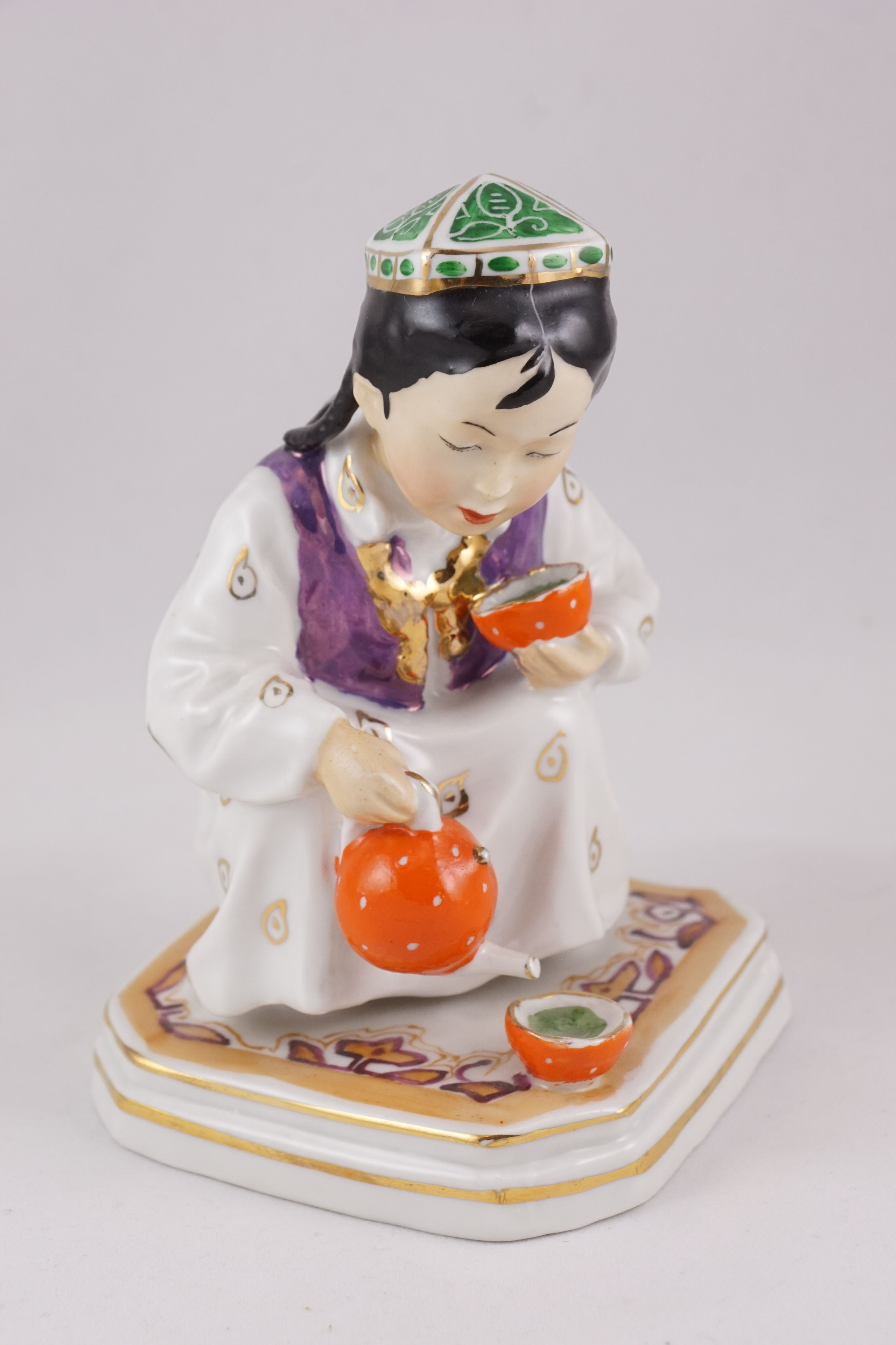 Статуэтка «Узбечка»