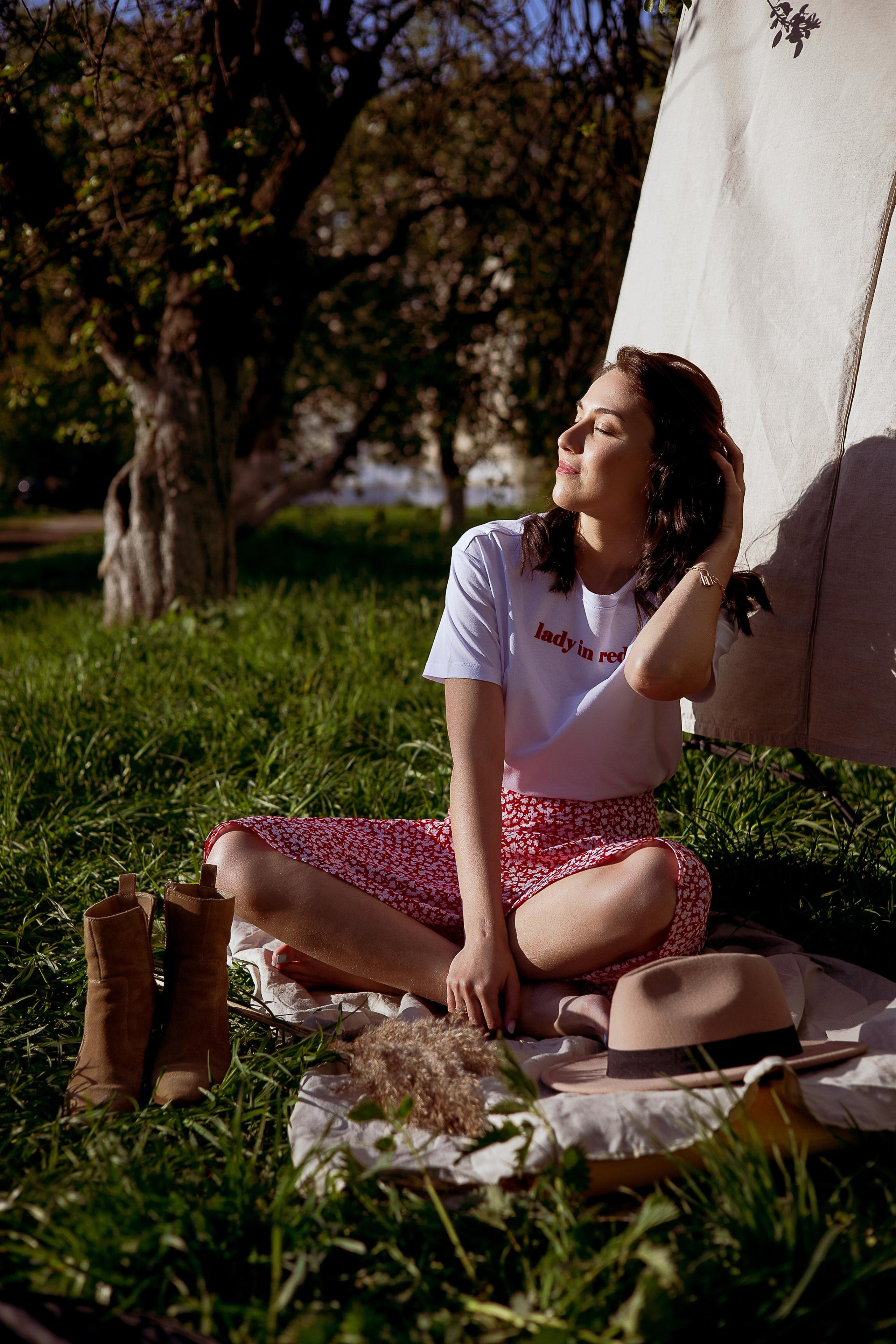 Проект в цветущих садах. 22.05.22. Алиса Сафина — Фотограф Тверь. Организация фотосессий под ключ