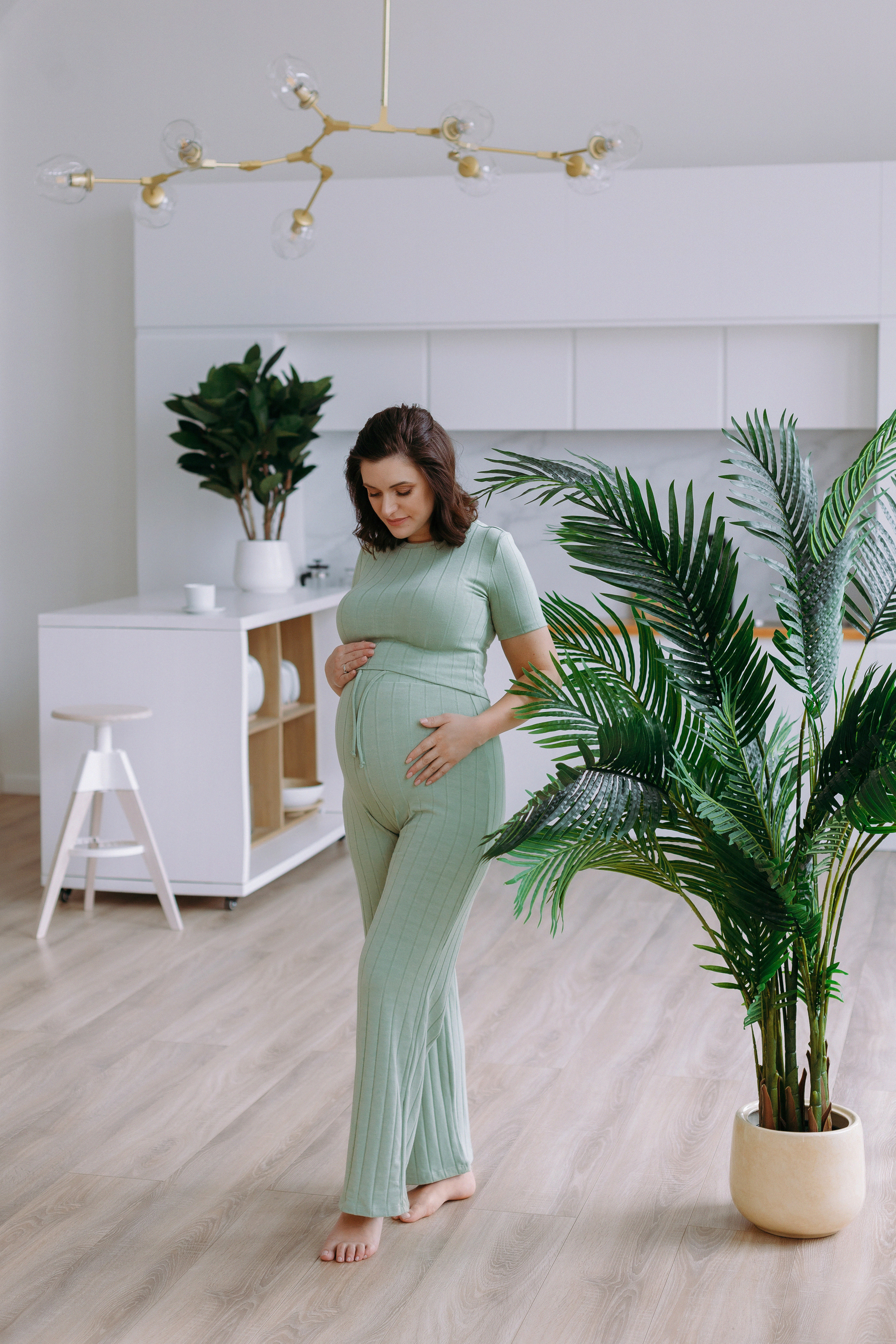 Фотосессия беременности в фотостудии Кросс