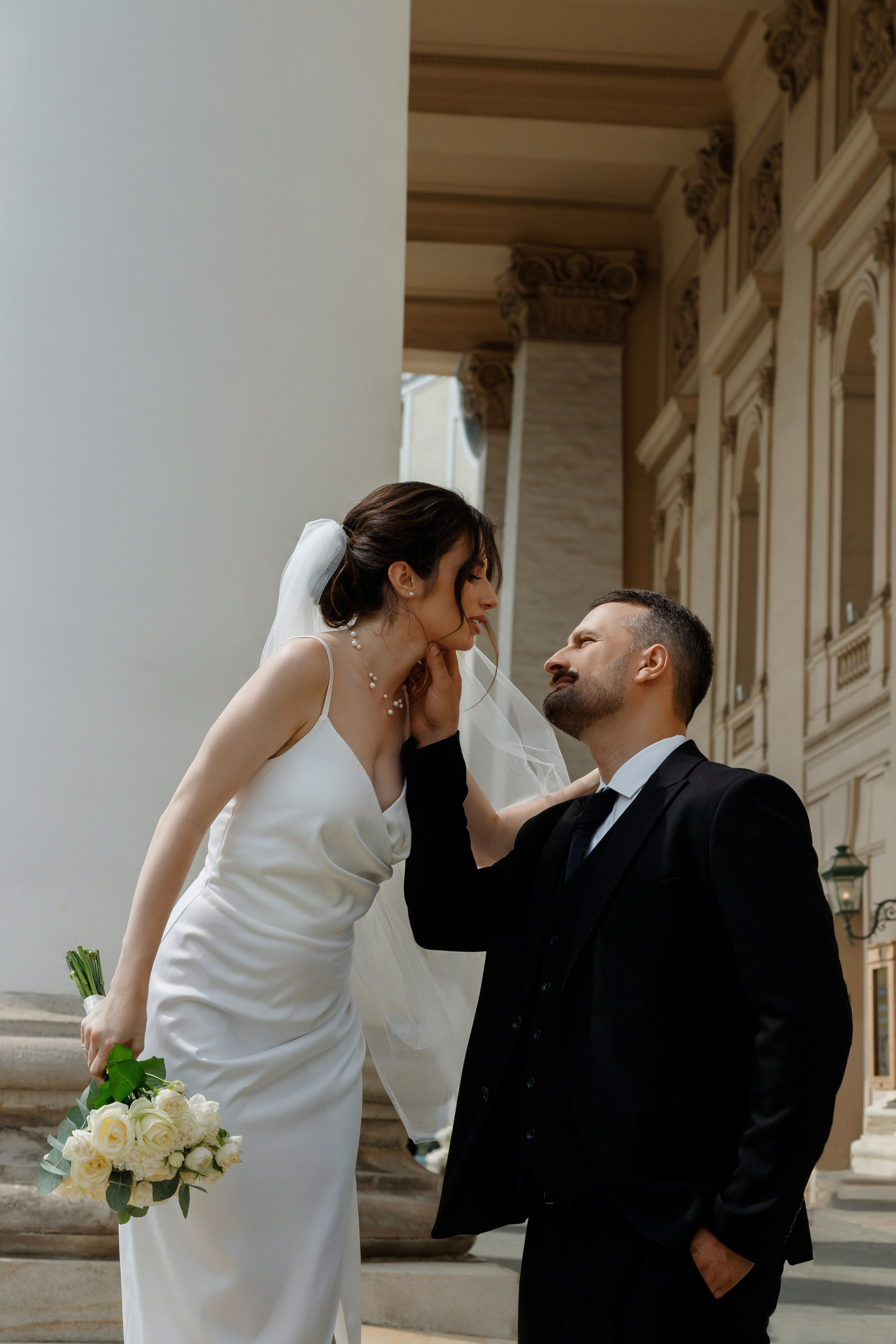 Свадебная фотосессия около Большого Театра