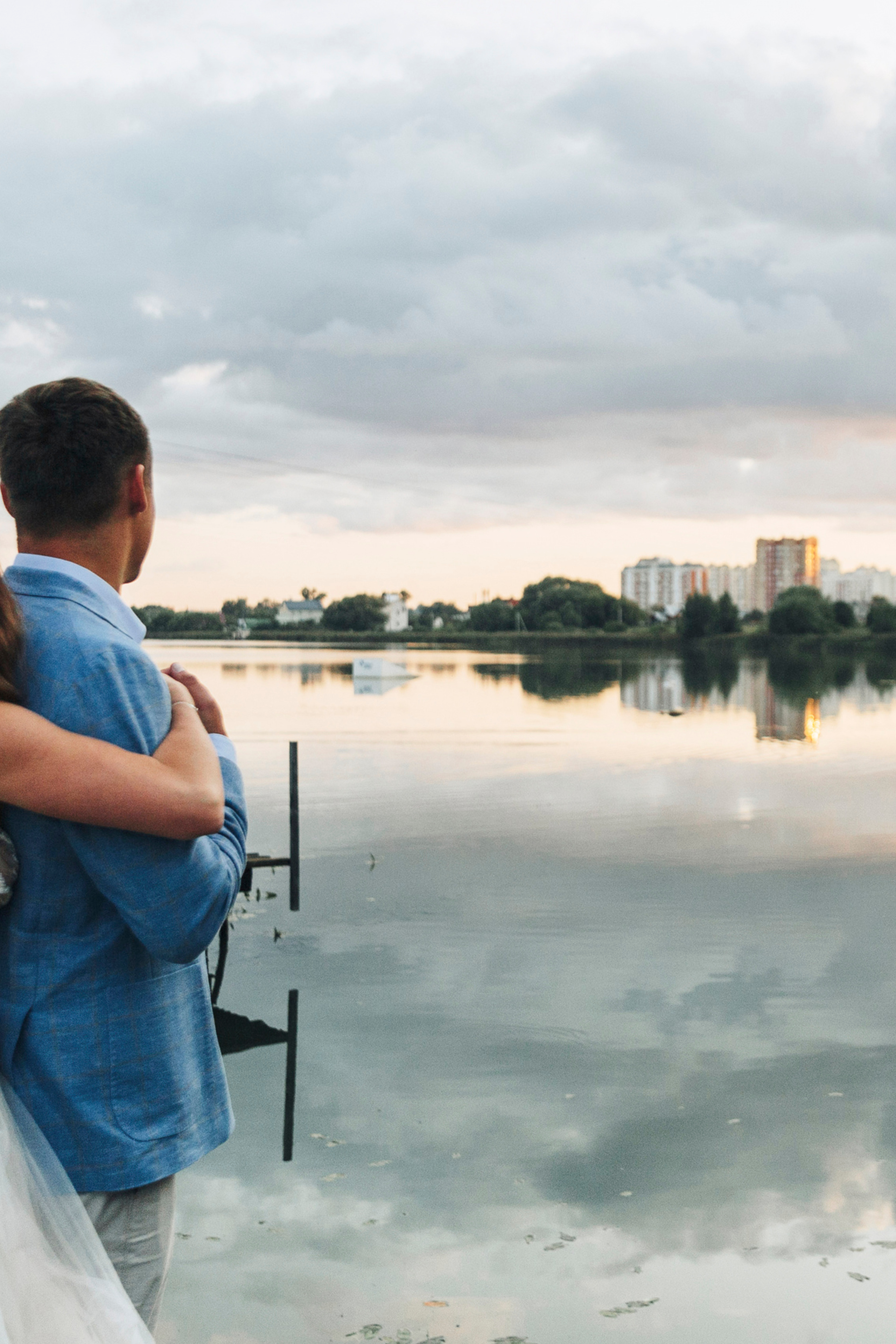 через небо сердцам перестукиваться