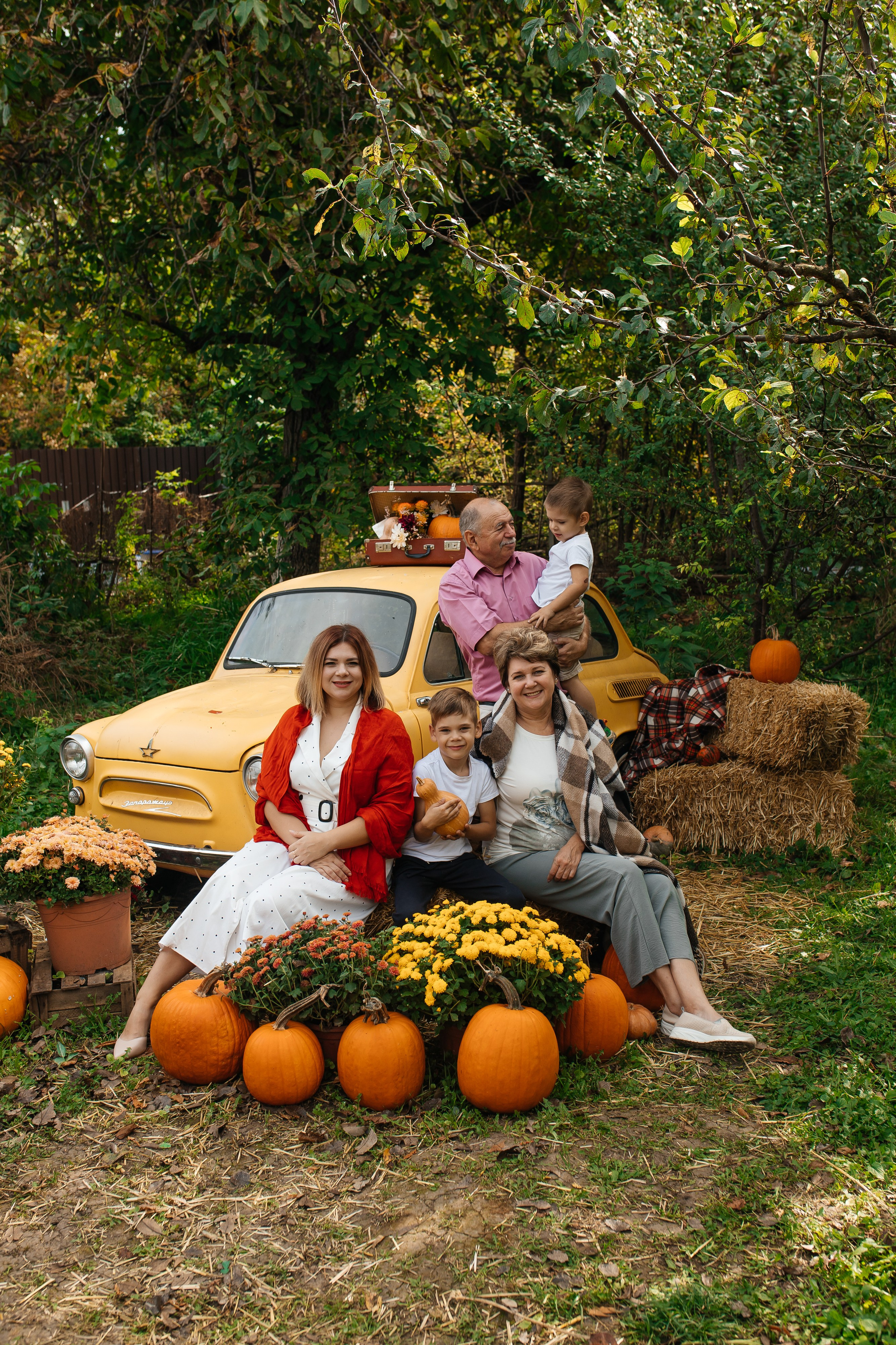 Семья Пригорницких. Осень