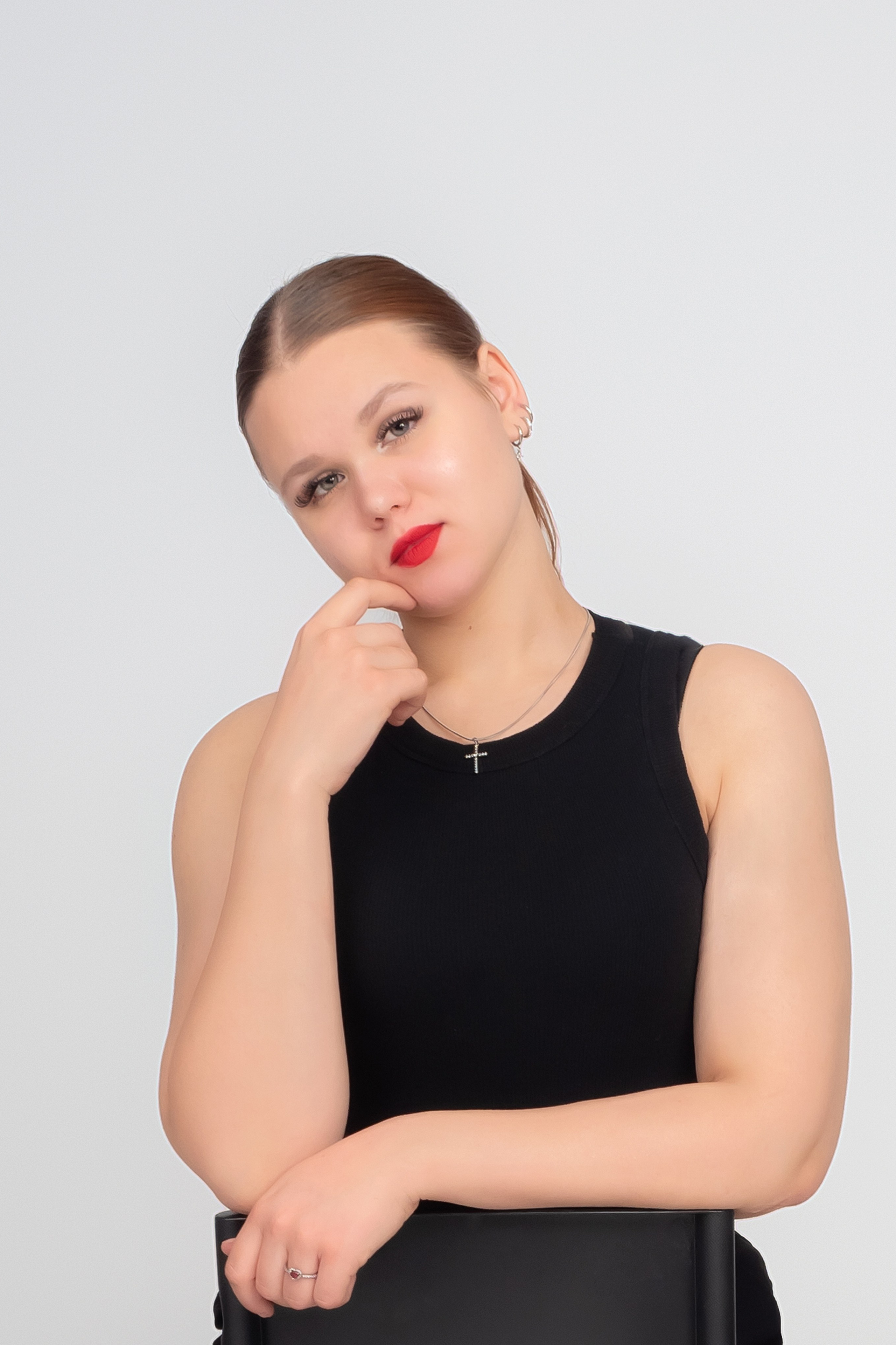 Женский портрет. Главная