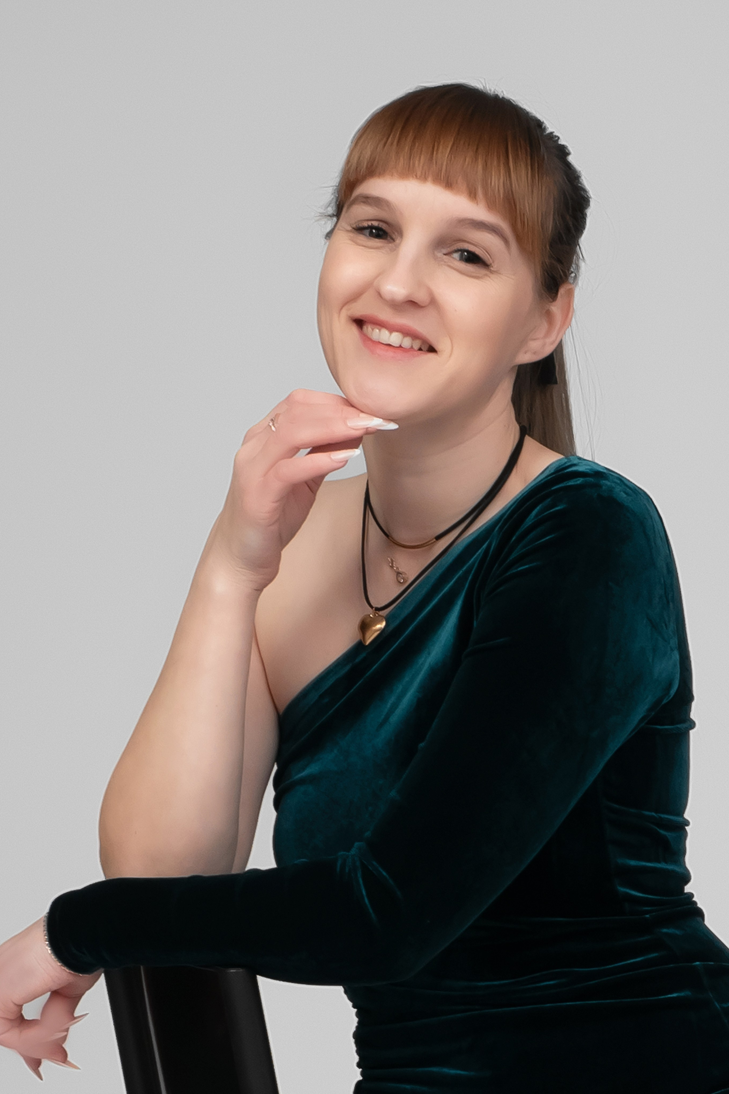 Женский портрет. Главная