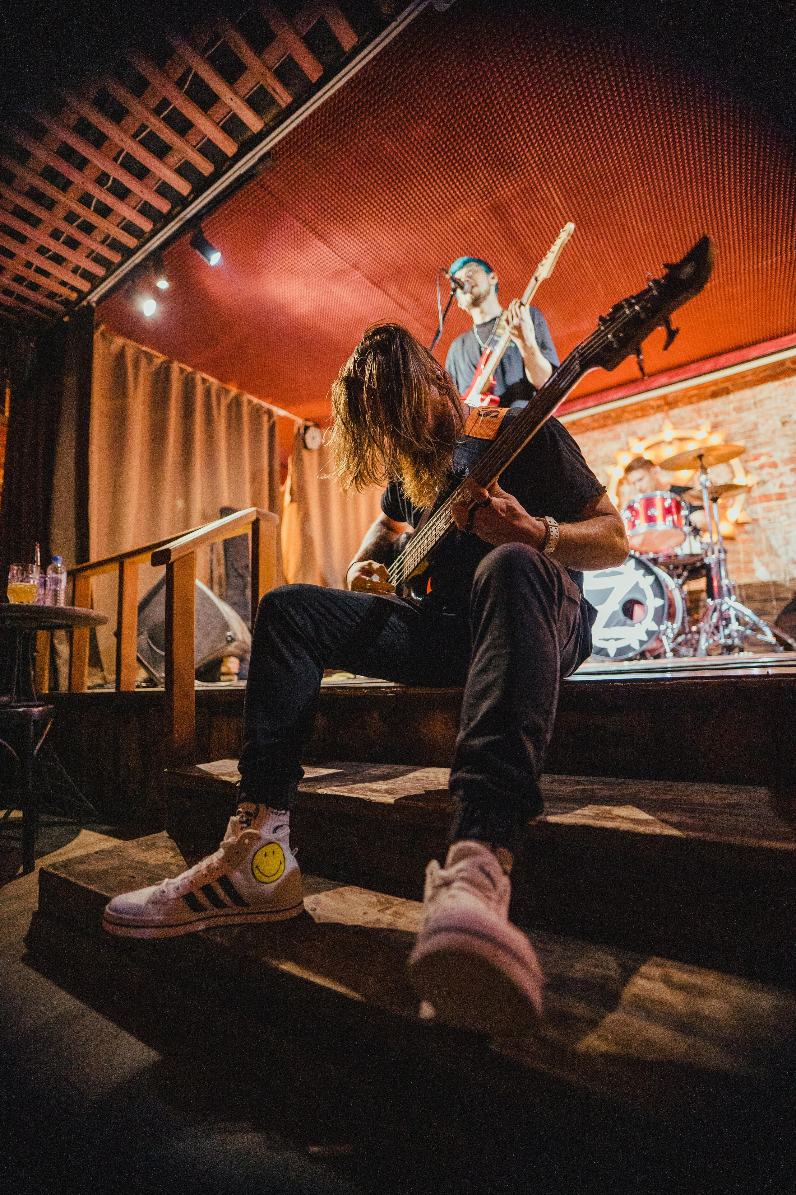 Концерт «The White Coffee» и «Без Пяти»