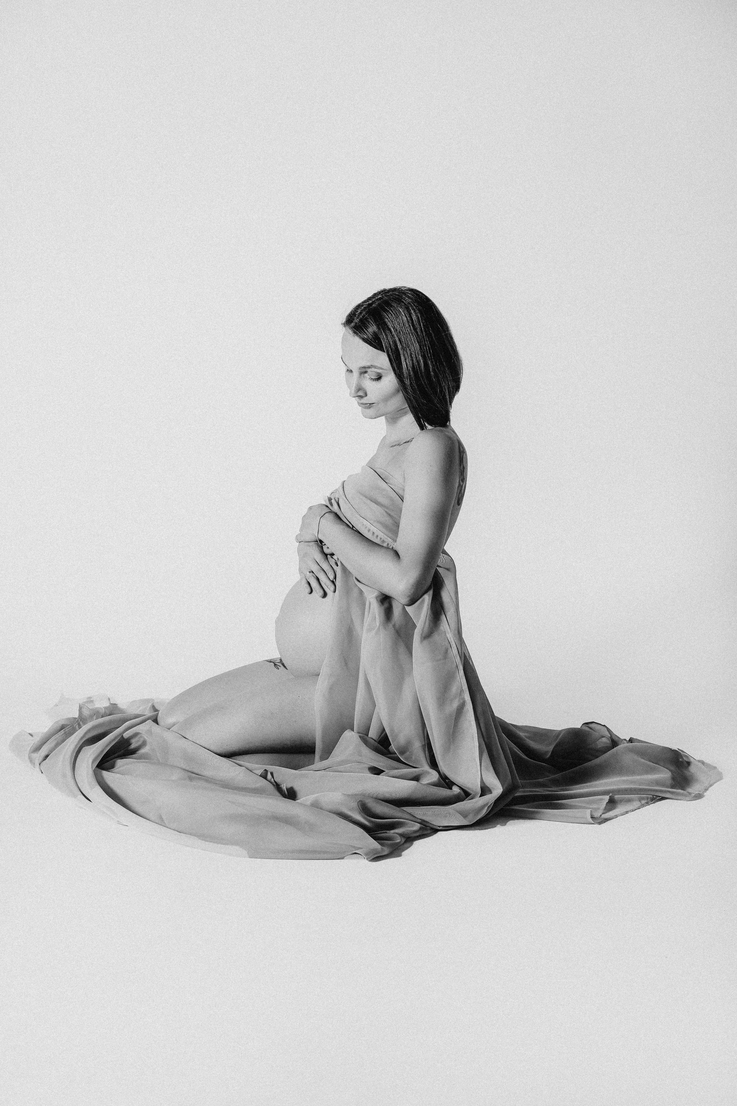 Беременность (минимализм)