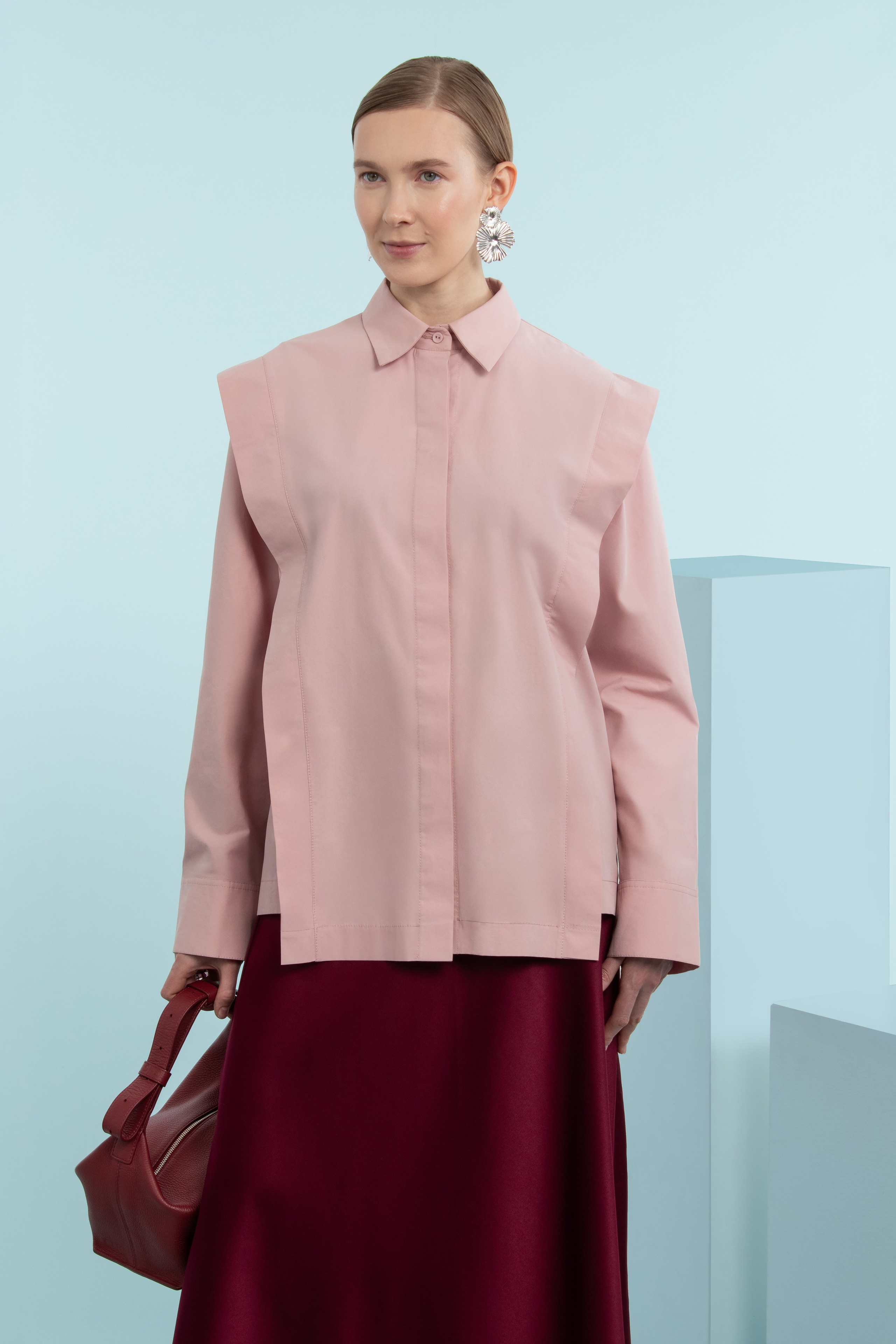 Лукбук весна 2025 |сет-дизайн. Фотограф для брендов в Санкт-Петербурге Шилова Ксения