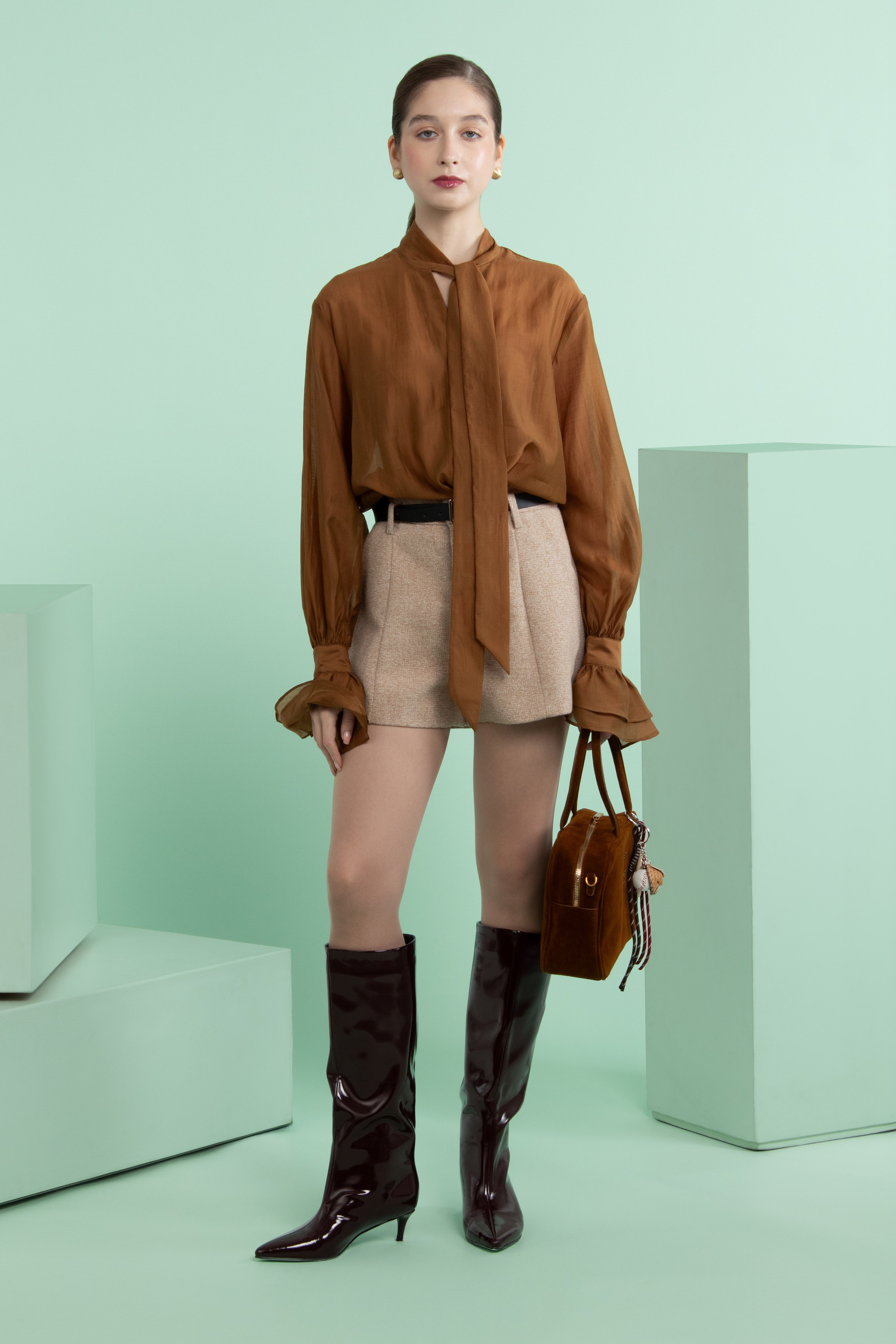 Лукбук весна 2025 |сет-дизайн. Фотограф для брендов в Санкт-Петербурге Шилова Ксения