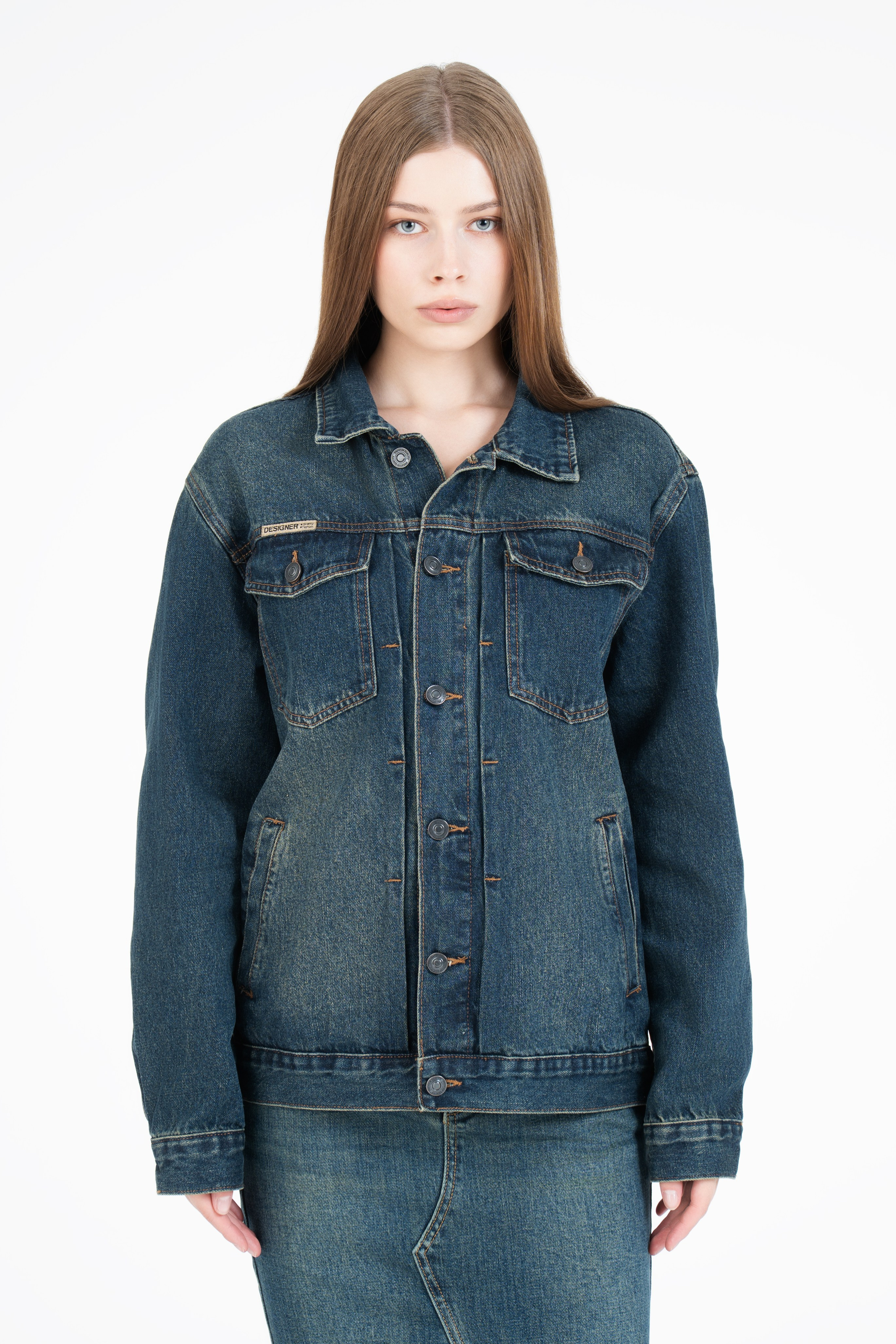 Каталожная съемка джинсовой одежды. Фотограф для брендов в Санкт-Петербурге Шилова Ксения