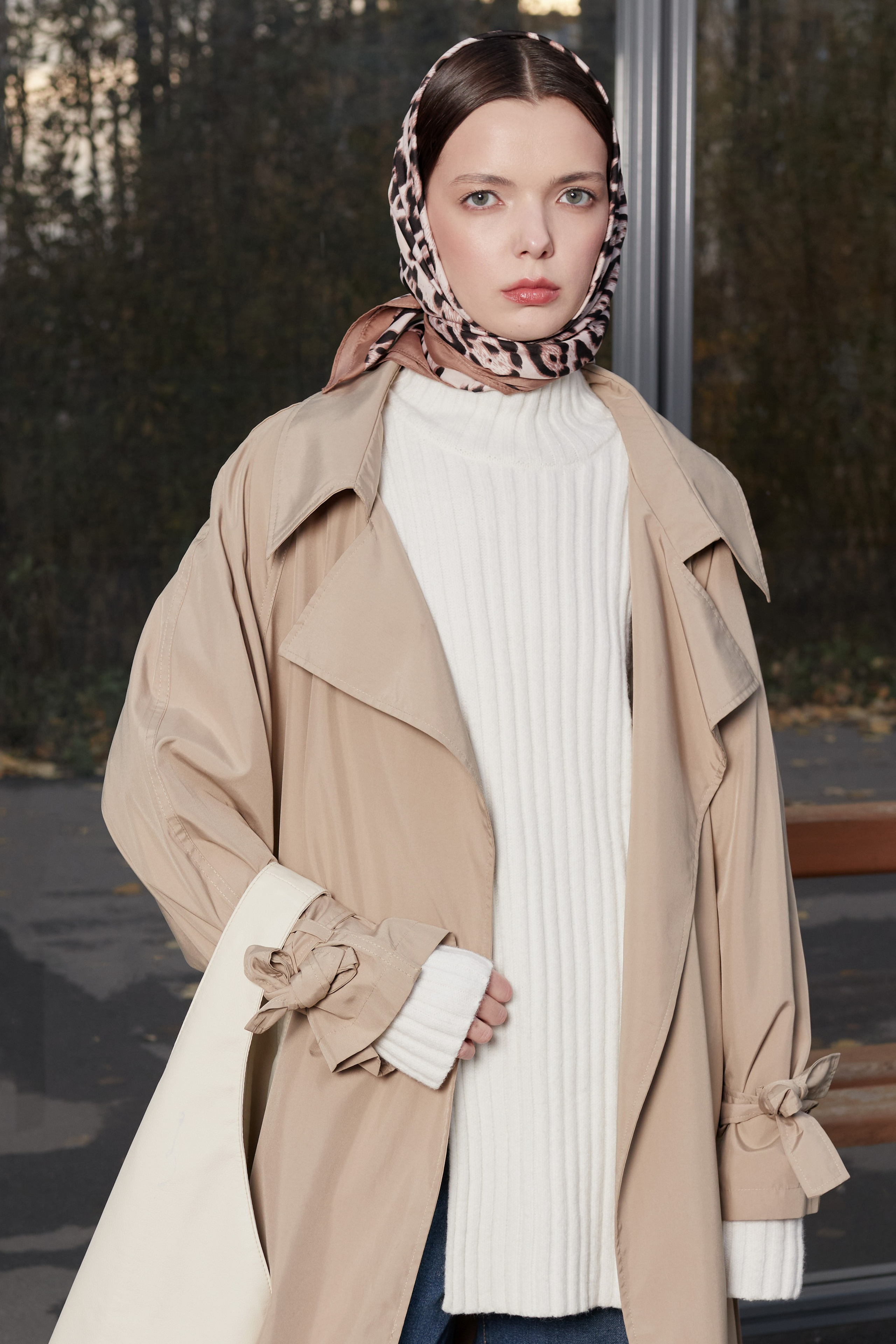 Лукбук на локации (остановка) 2024. Фотограф для брендов в Санкт-Петербурге Шилова Ксения