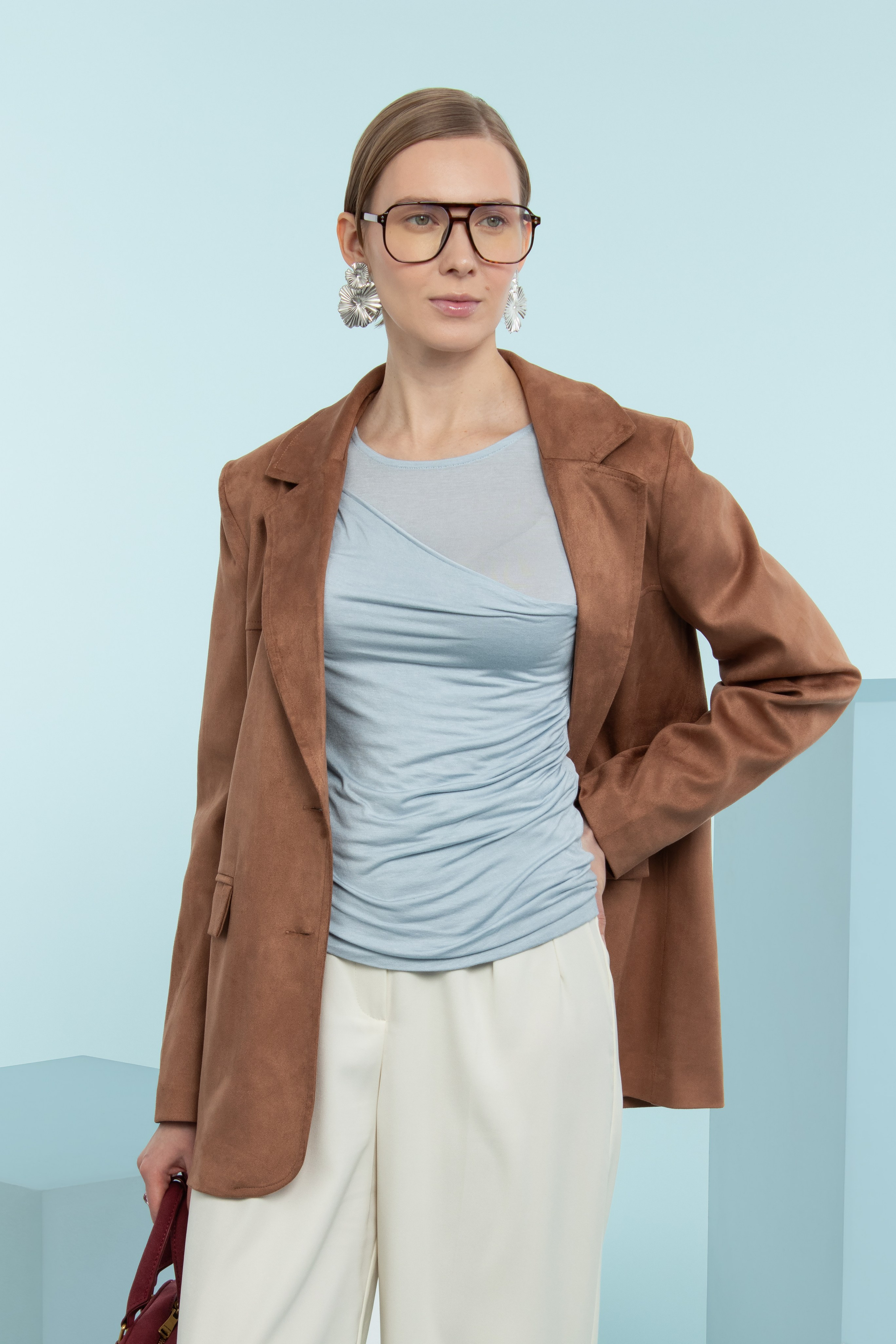 Лукбук весна 2025 |сет-дизайн. Фотограф для брендов в Санкт-Петербурге Шилова Ксения