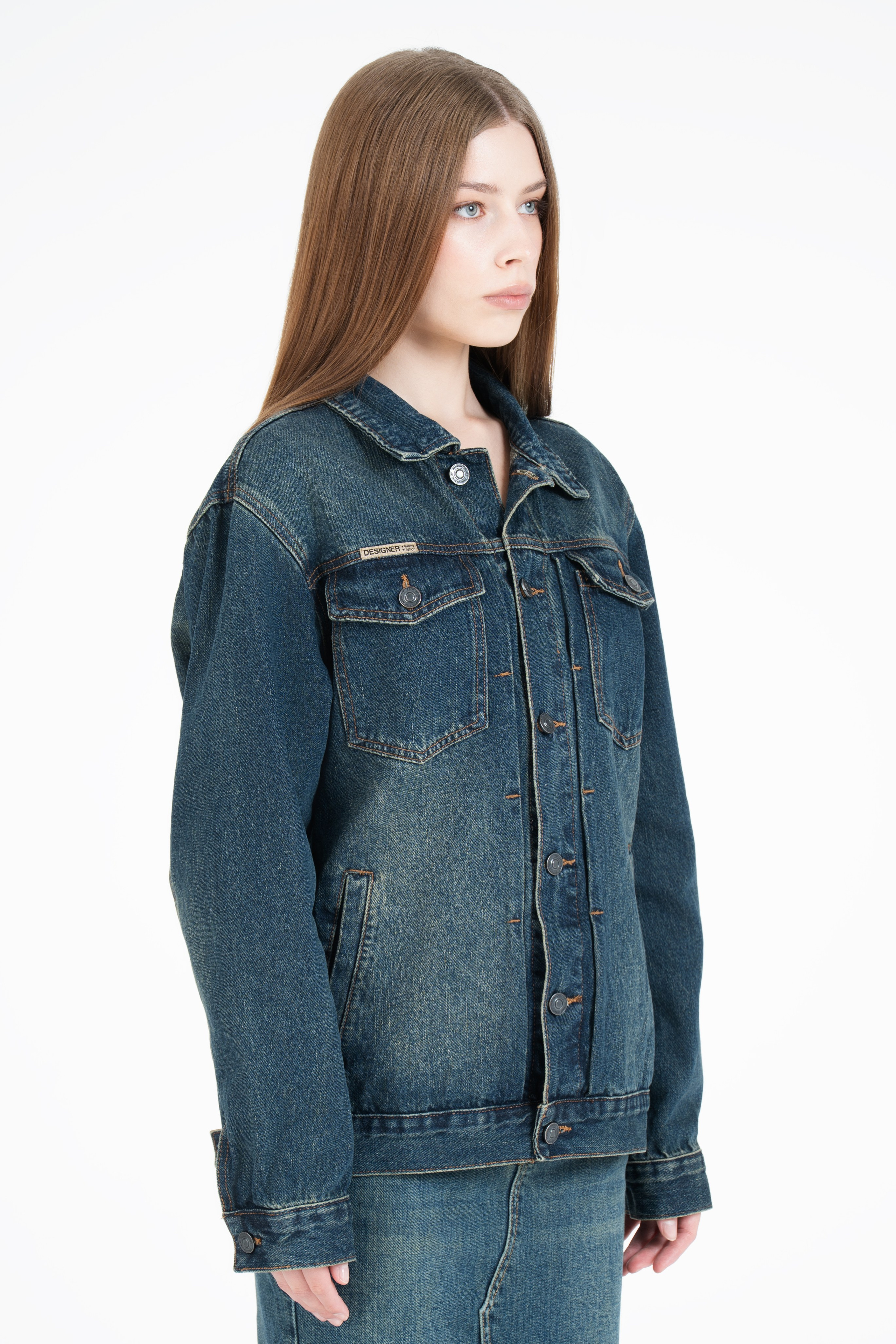 Каталожная съемка джинсовой одежды. Фотограф для брендов в Санкт-Петербурге Шилова Ксения