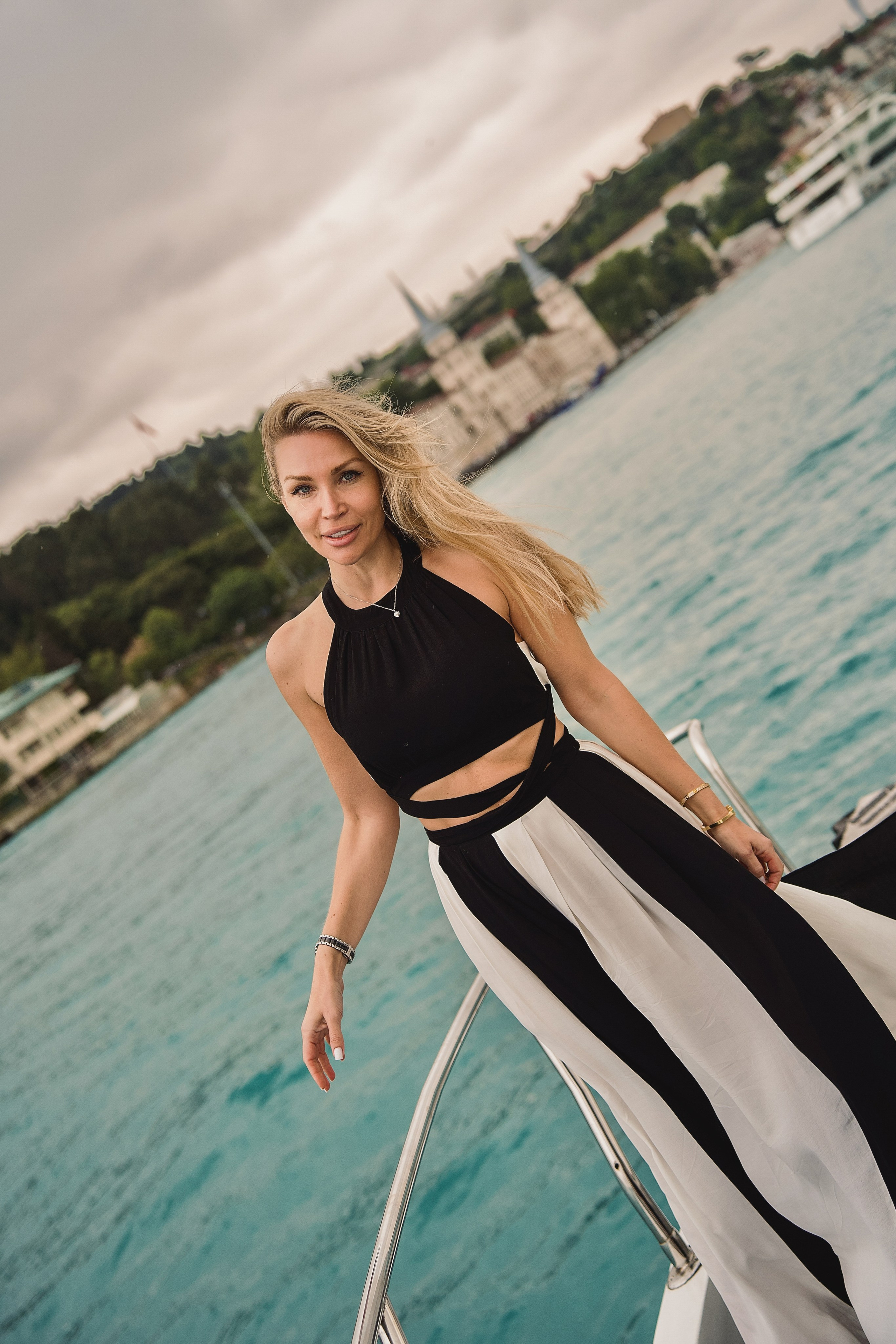 Фотосессия на яхте. Professional photographer in Istanbul. Family photos and more