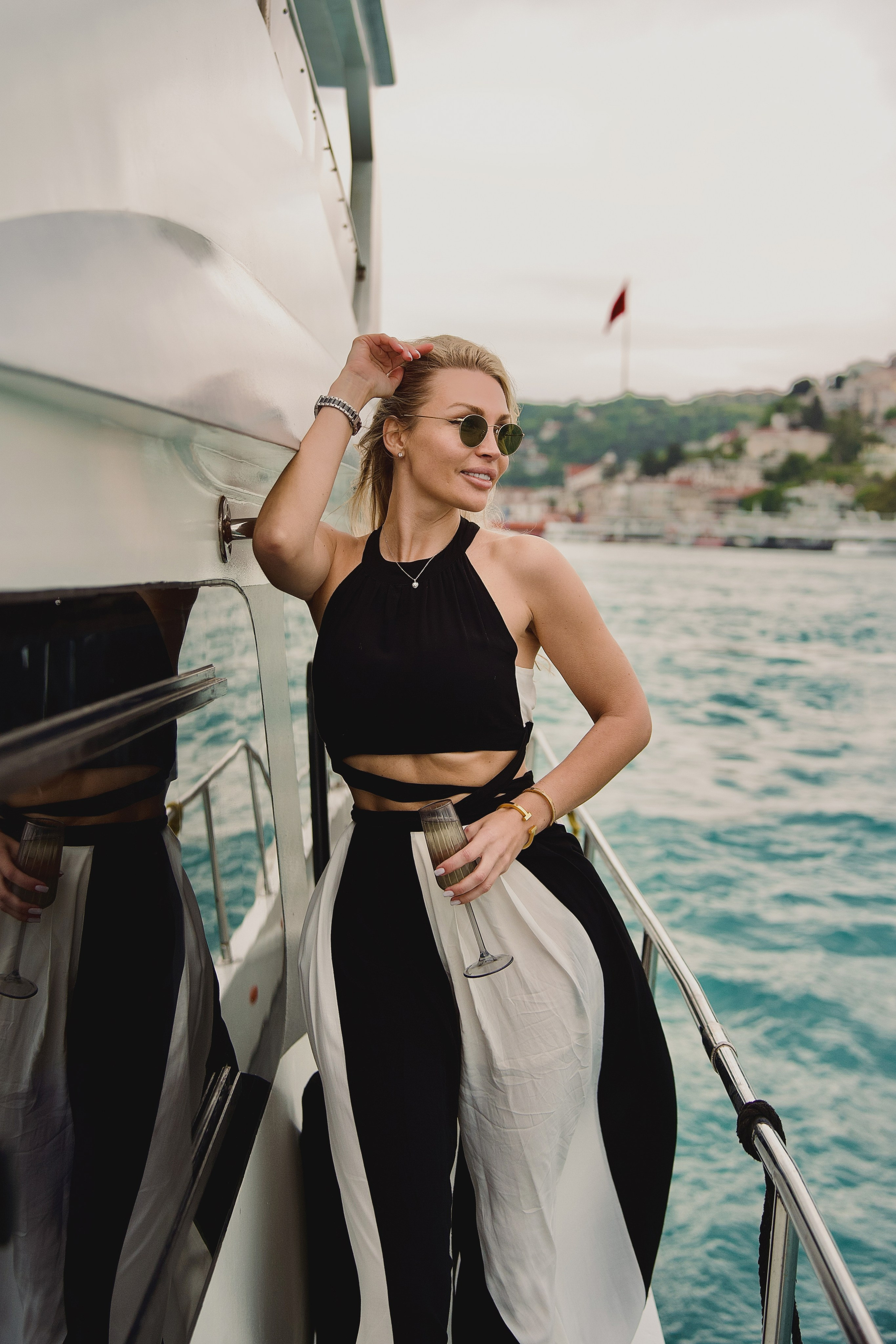 Фотосессия на яхте. Professional photographer in Istanbul. Family photos and more