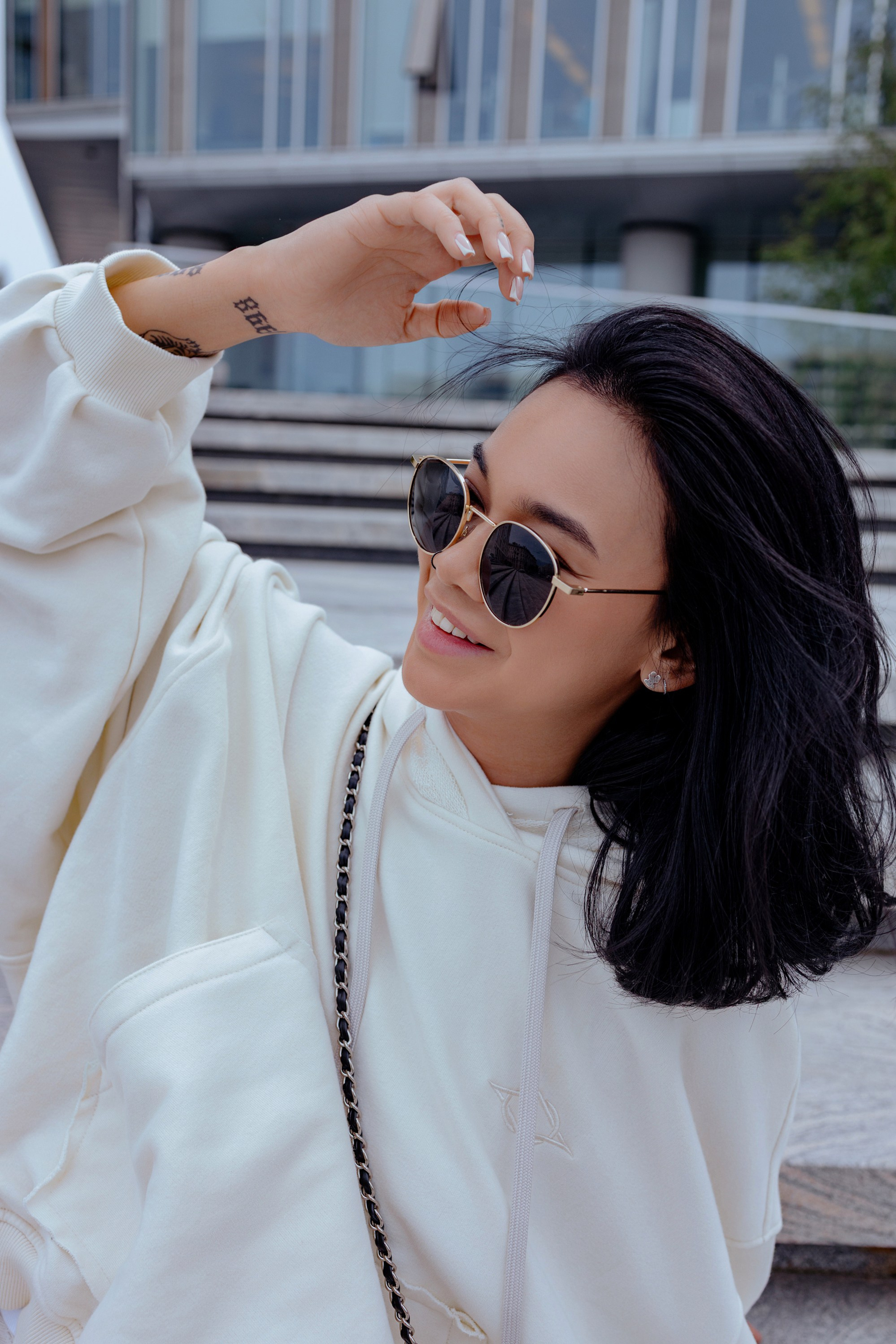 Атмосферное фото Леры в стиле street-fashion