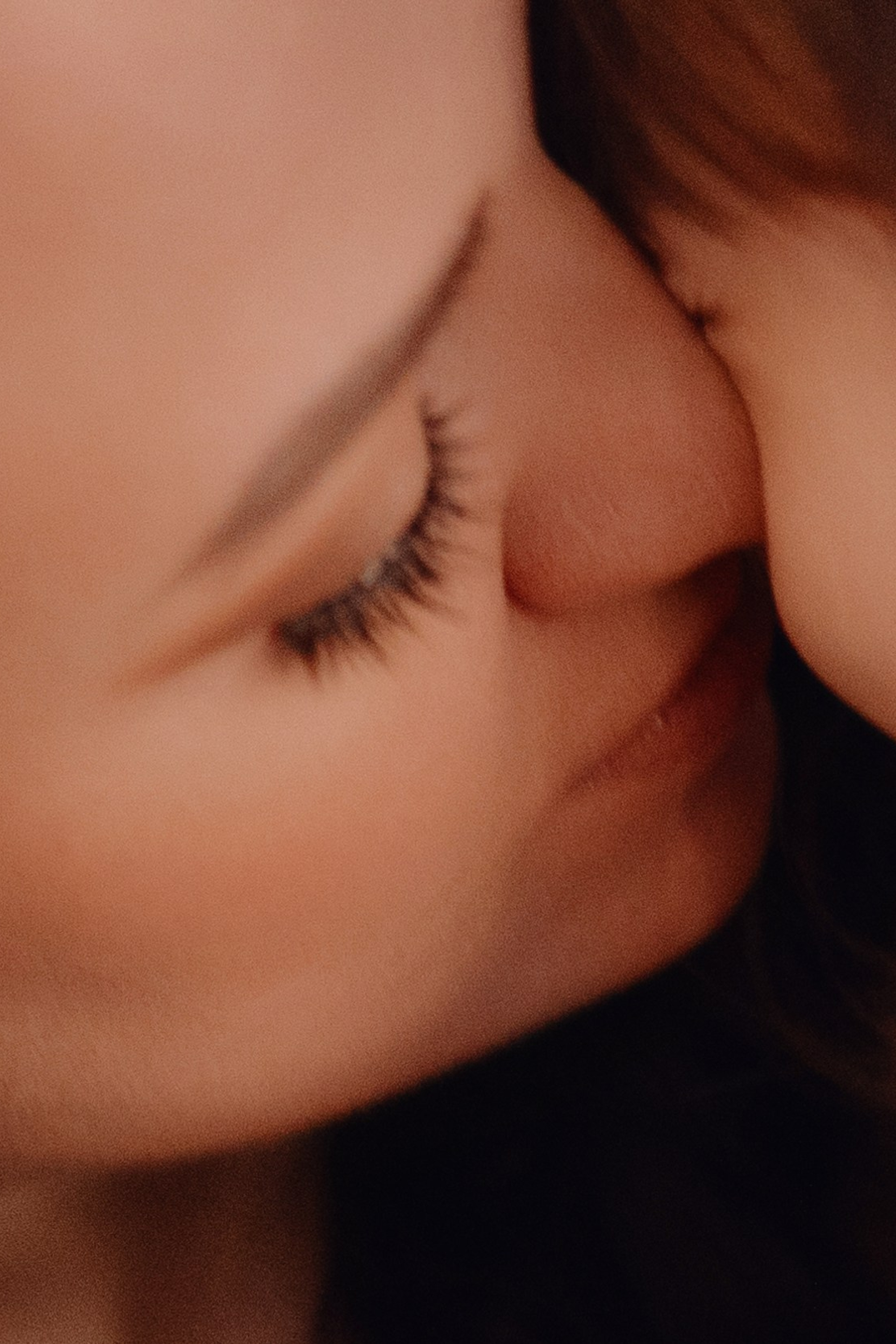 семейный портрет родителей и детей в студии