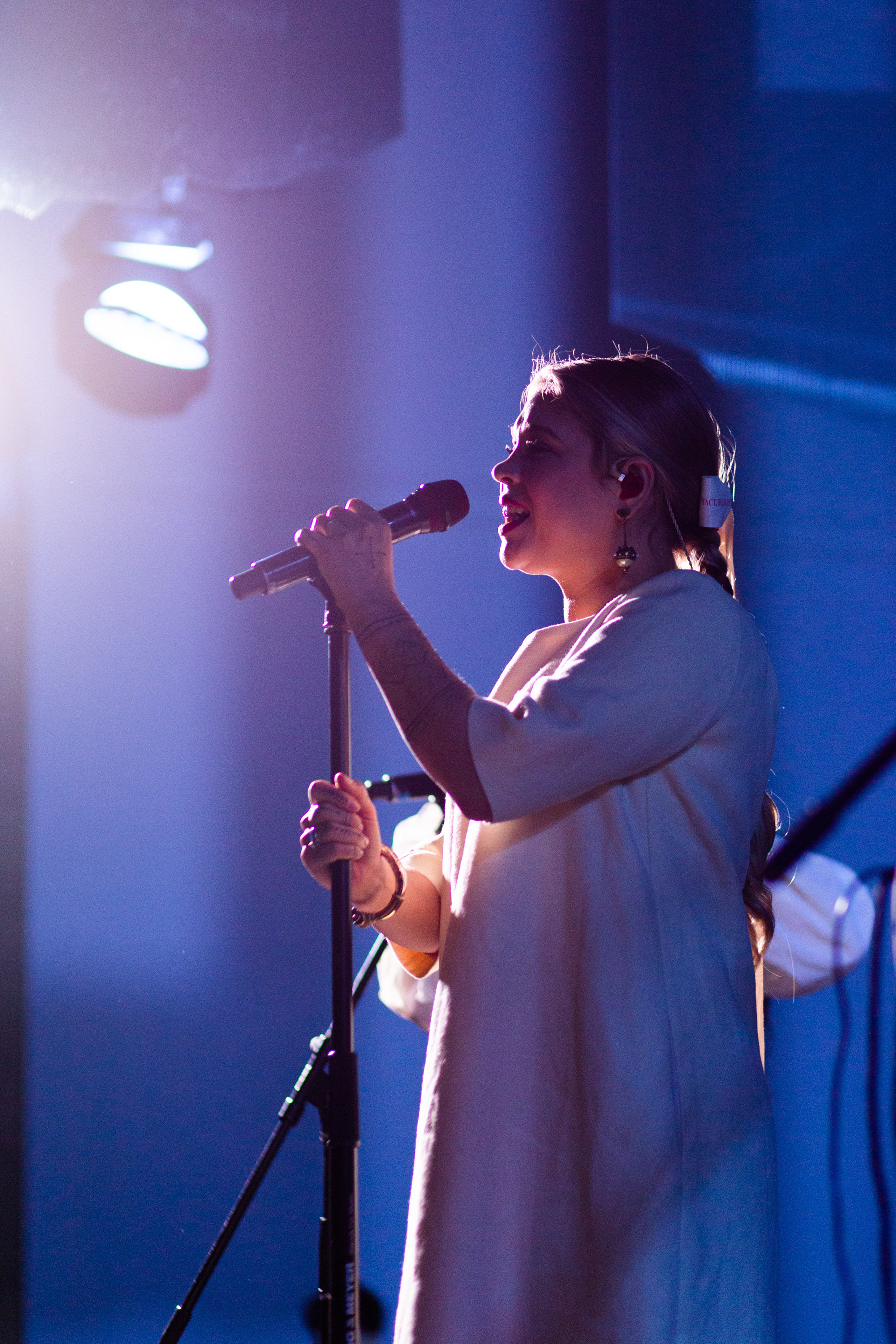 Портретный фотограф, свадебный фотограф, студийный фотограф, фотосессия Love Story, концертный фотограф, репортажный фотограф, коммерческий фотограф, фешн фотограф, международный фотограф, предметный фотограф