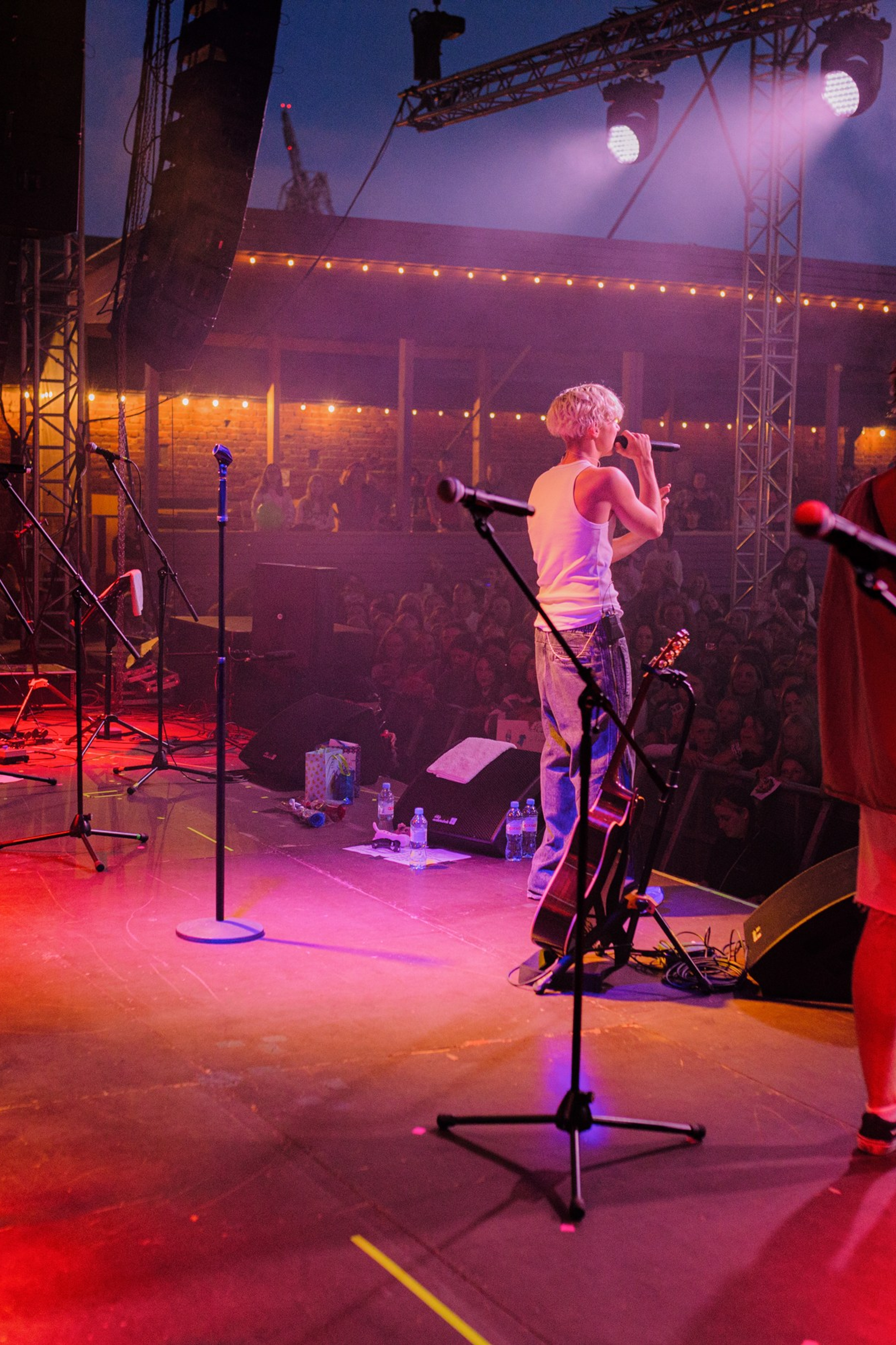 Ваня Дмитриенко в Roof Place. Фотограф и видеограф в Санкт-Петербурге Александра Флотская