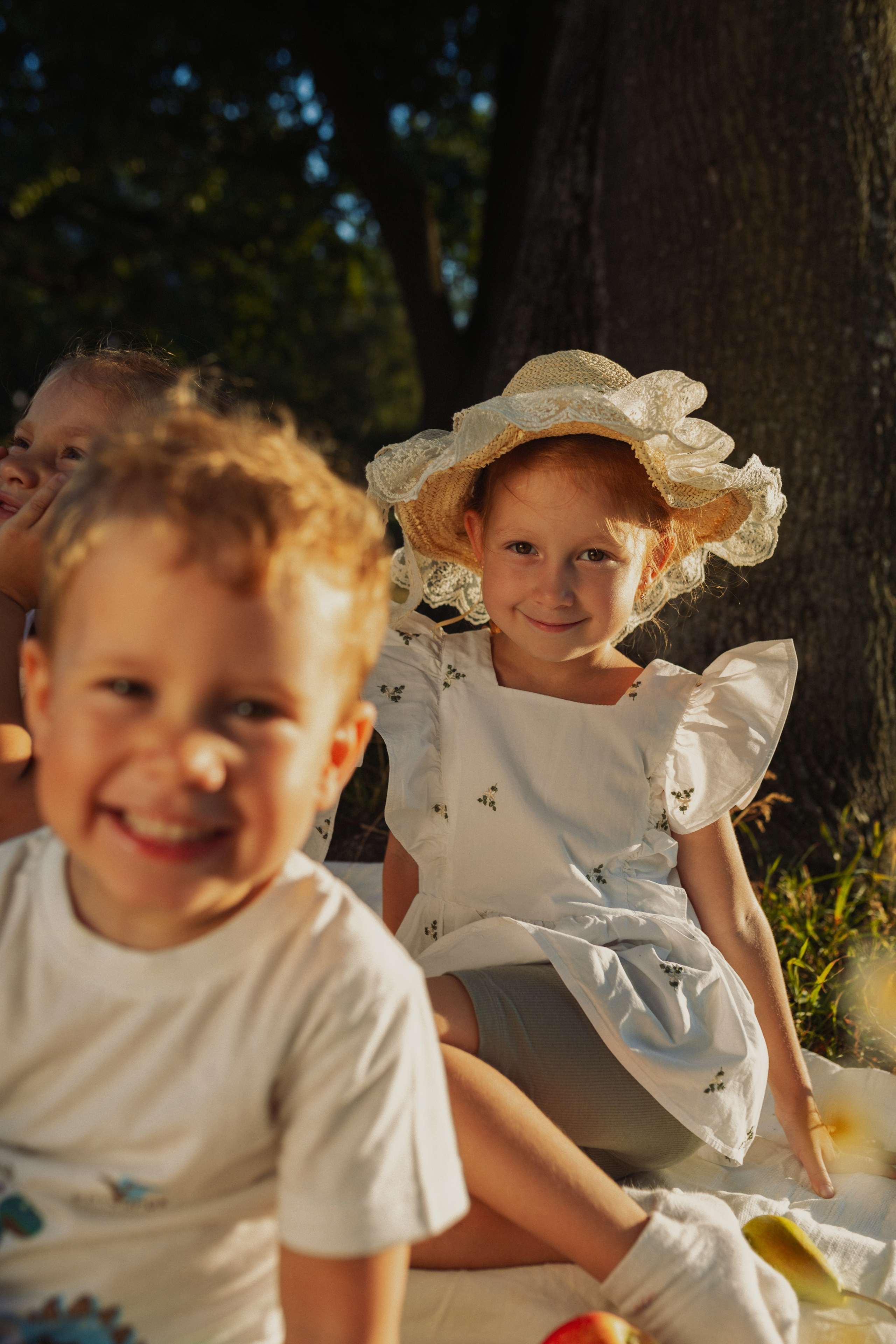 фотосъёмка семьи с детьми летом на улице спб