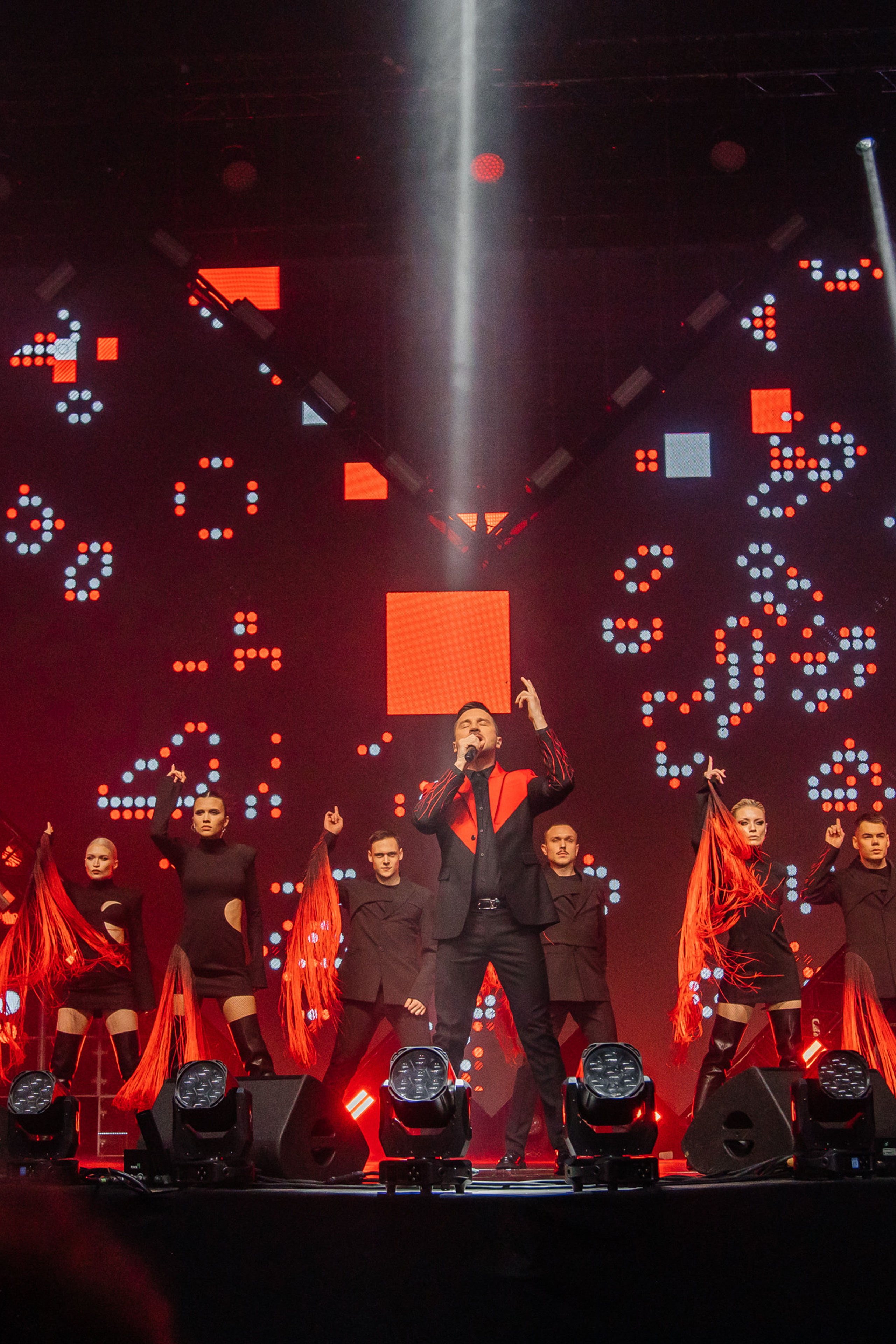 Портретный фотограф, свадебный фотограф, студийный фотограф, фотосессия Love Story, концертный фотограф, репортажный фотограф, коммерческий фотограф, фешн фотограф, международный фотограф, предметный фотограф