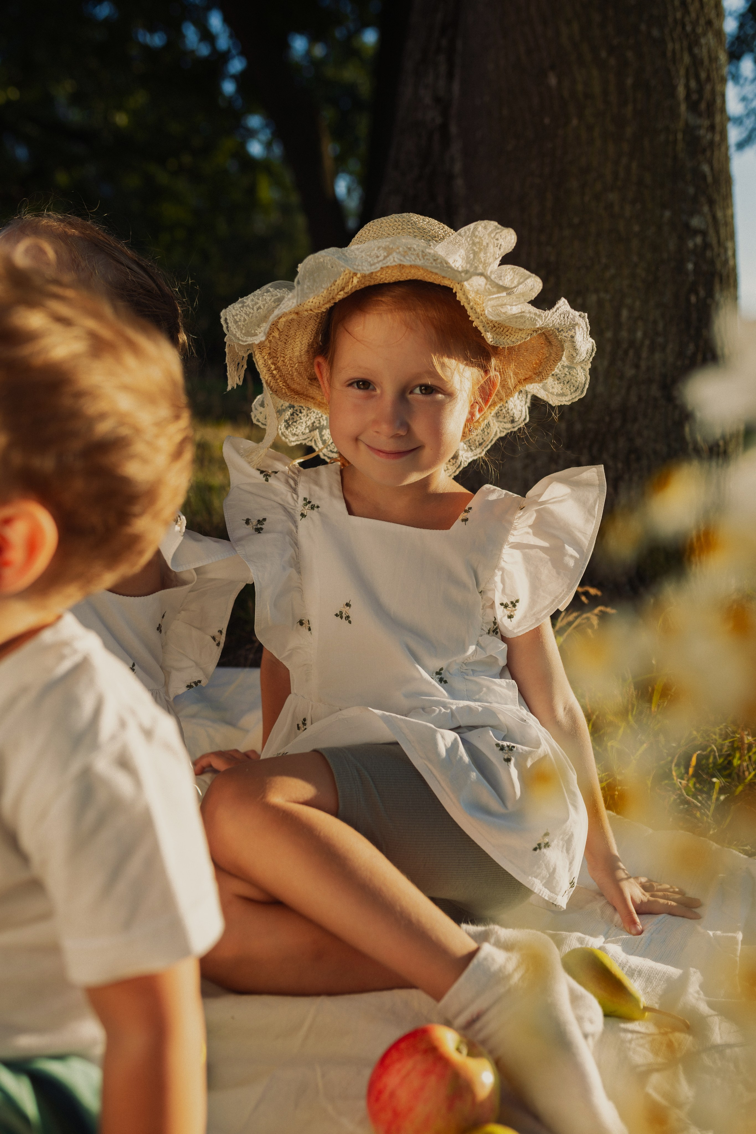 семейная фотосессия летом в гармонии