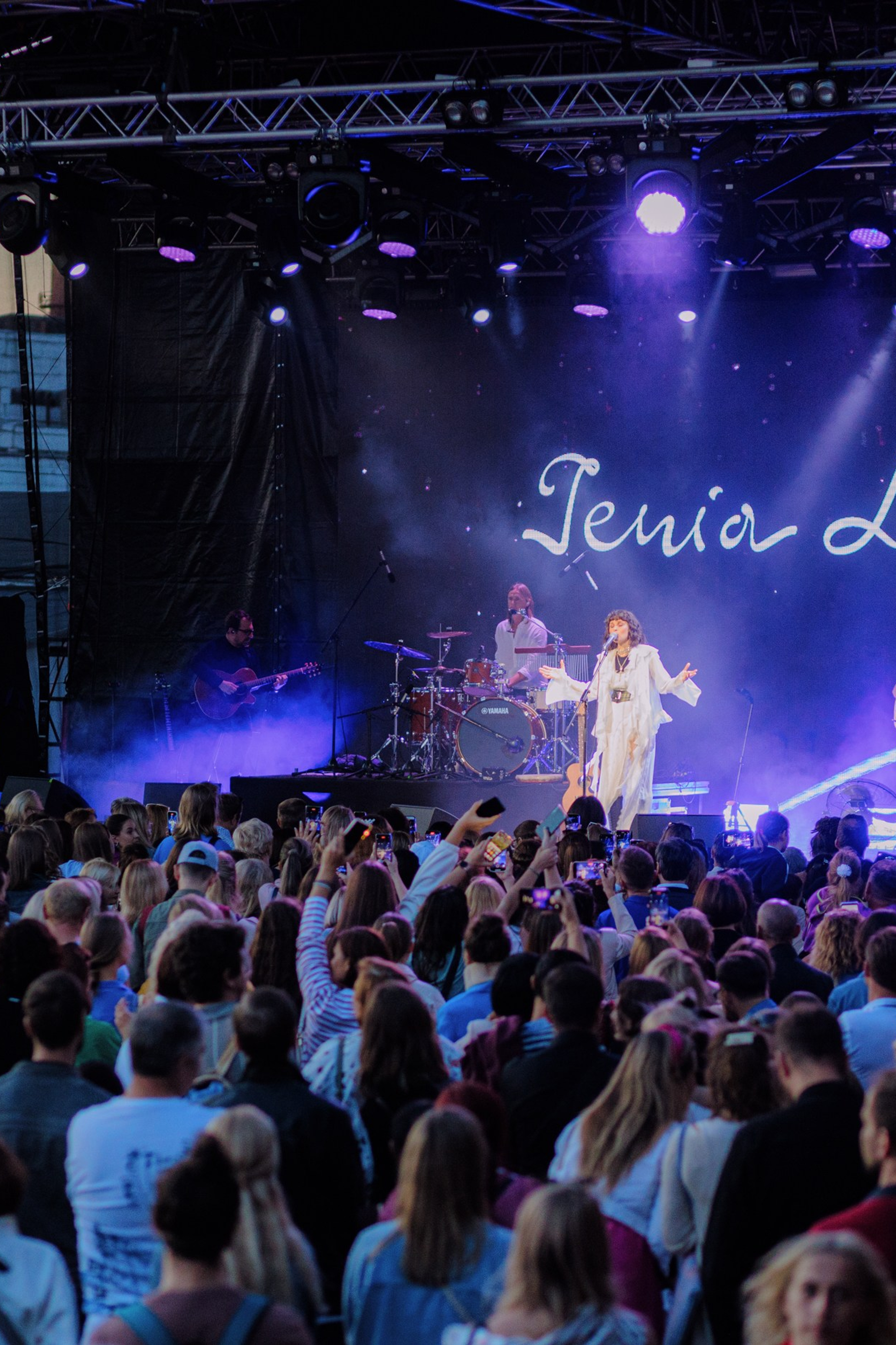 Женя Любич на Roof Place. Фотограф и видеограф в Санкт-Петербурге Александра Флотская
