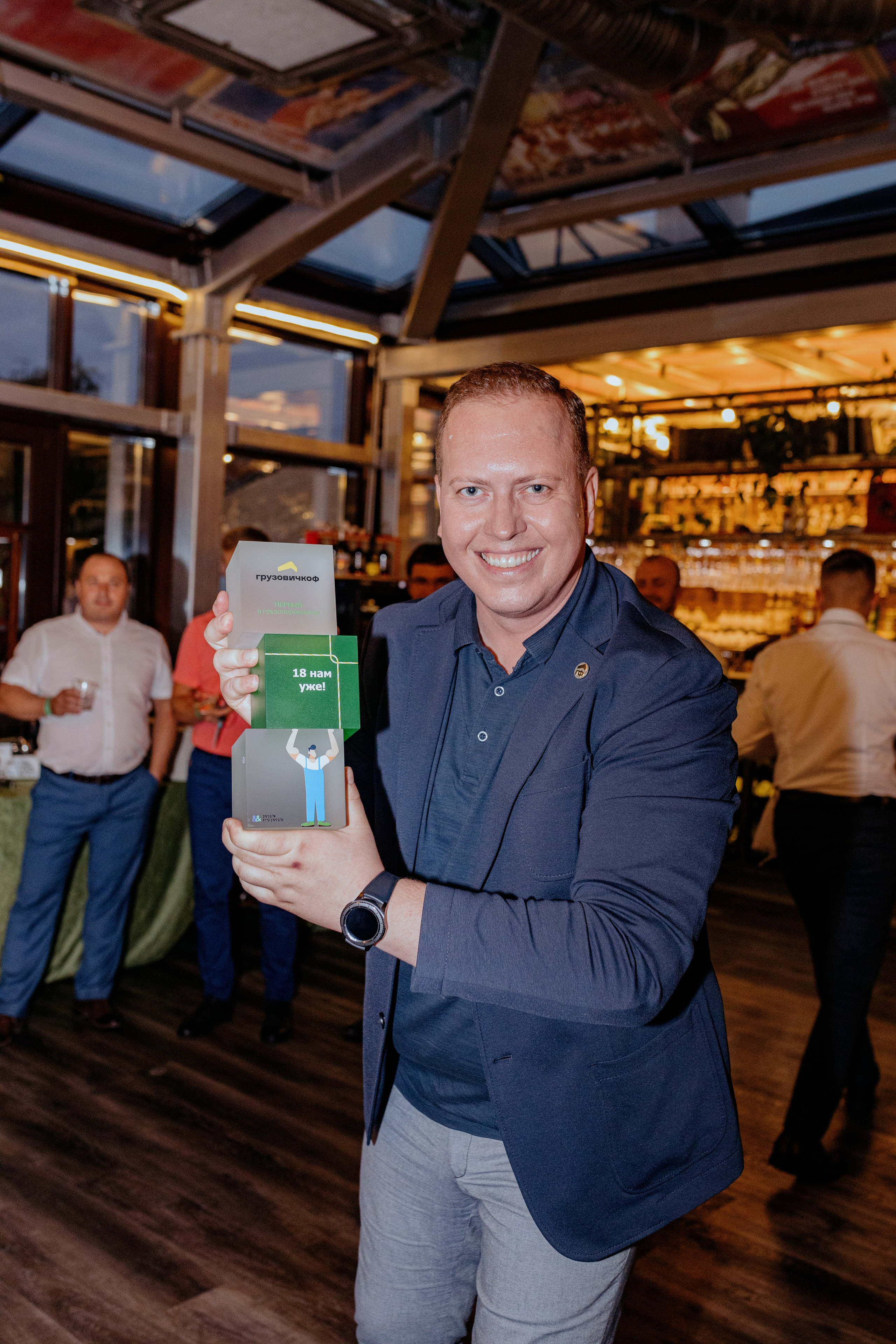 Корпоратив, корпоративная фотосессия, репортаж корпоратива, репортаж корпоративного праздника, фотосъёмка корпоратива, съёмка корпоратива, компания Грузовичкоф, День Рождения Грузовичкоф, 18 лет компании Грузовичкоф, фотограф на корпоратив, фотограф на день рождения, фотограф на день рождения компании, репортажный фотограф, репортаж праздника, фотосъёмка праздника, фотограф на новый год, фотограф санкт-петербург, фотограф питер, фотограф москва, фотограф спб