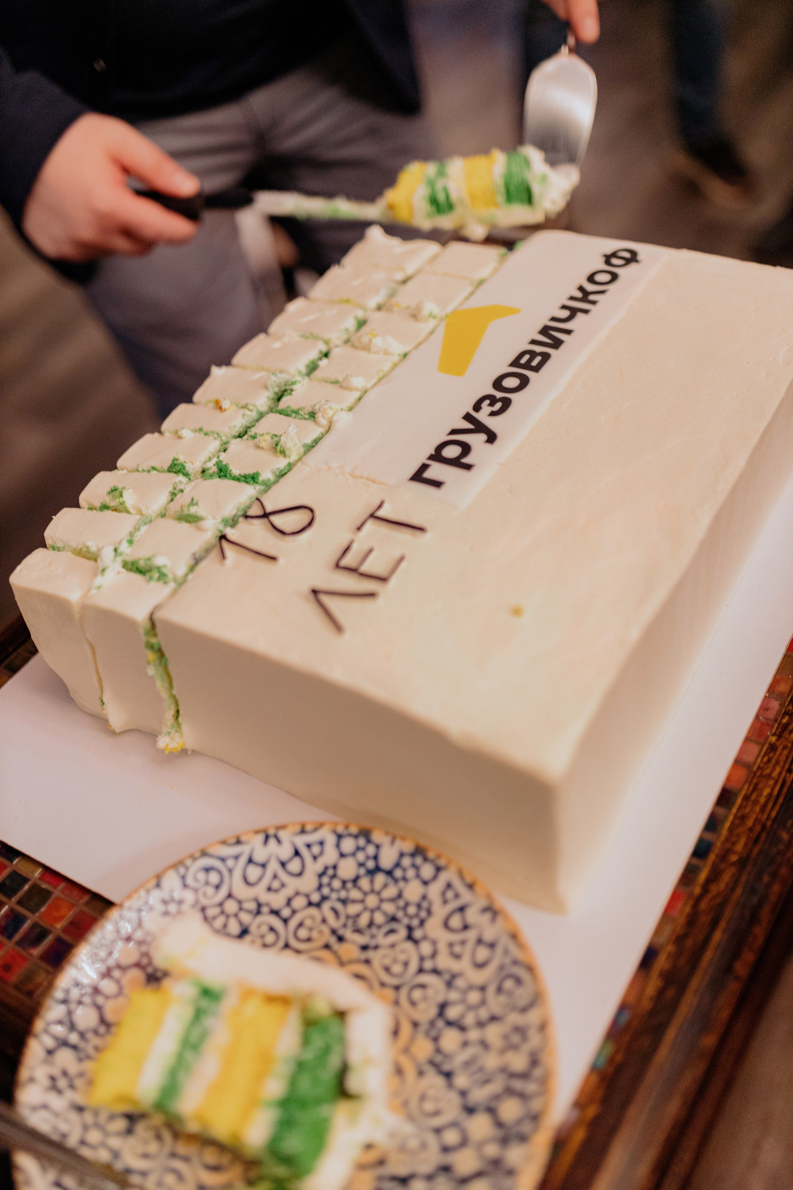 Корпоратив, корпоративная фотосессия, репортаж корпоратива, репортаж корпоративного праздника, фотосъёмка корпоратива, съёмка корпоратива, компания Грузовичкоф, День Рождения Грузовичкоф, 18 лет компании Грузовичкоф, фотограф на корпоратив, фотограф на день рождения, фотограф на день рождения компании, репортажный фотограф, репортаж праздника, фотосъёмка праздника, фотограф на новый год, фотограф санкт-петербург, фотограф питер, фотограф москва, фотограф спб