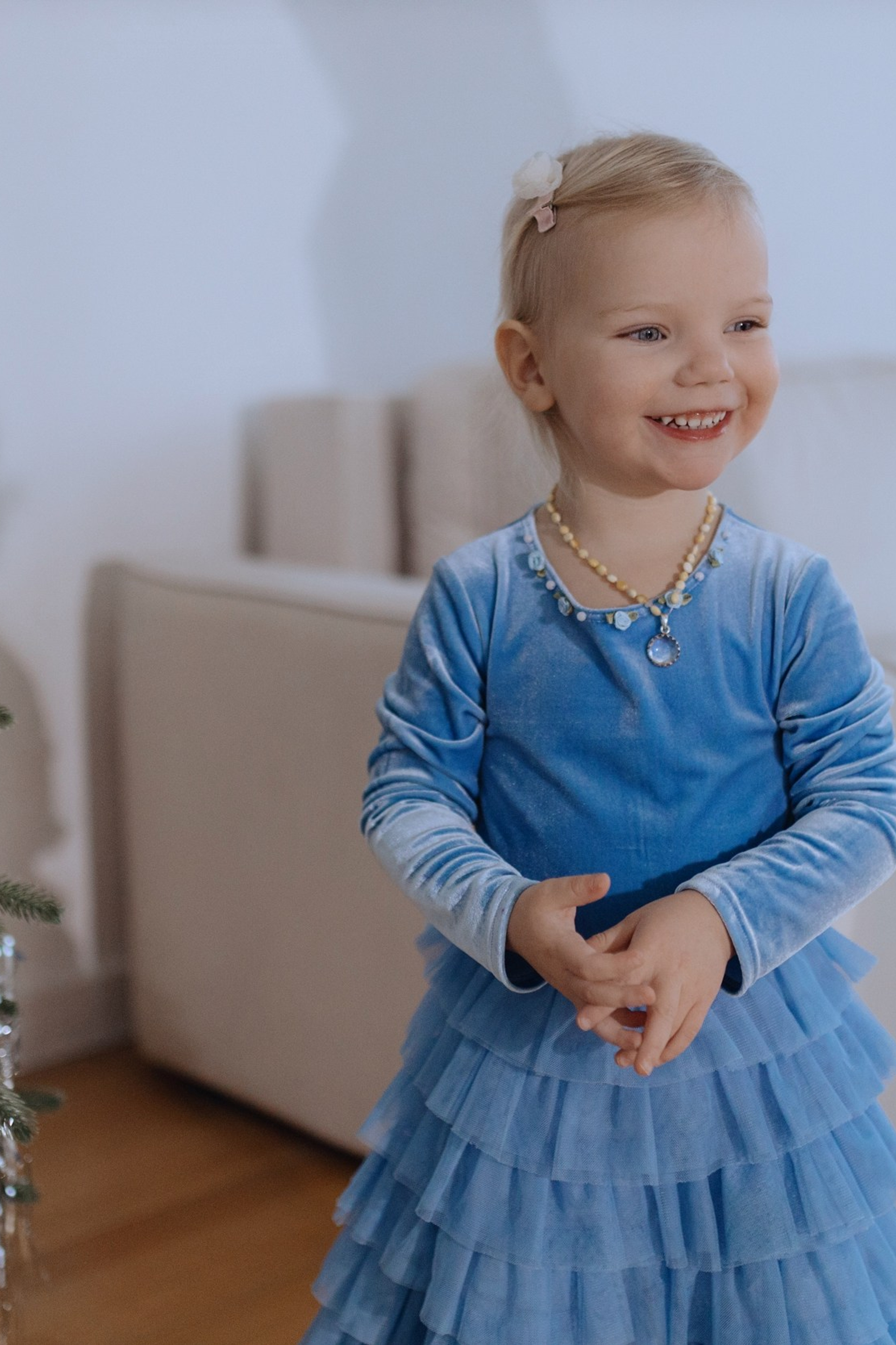 семейная фотосессия с детьми в современном интерьере