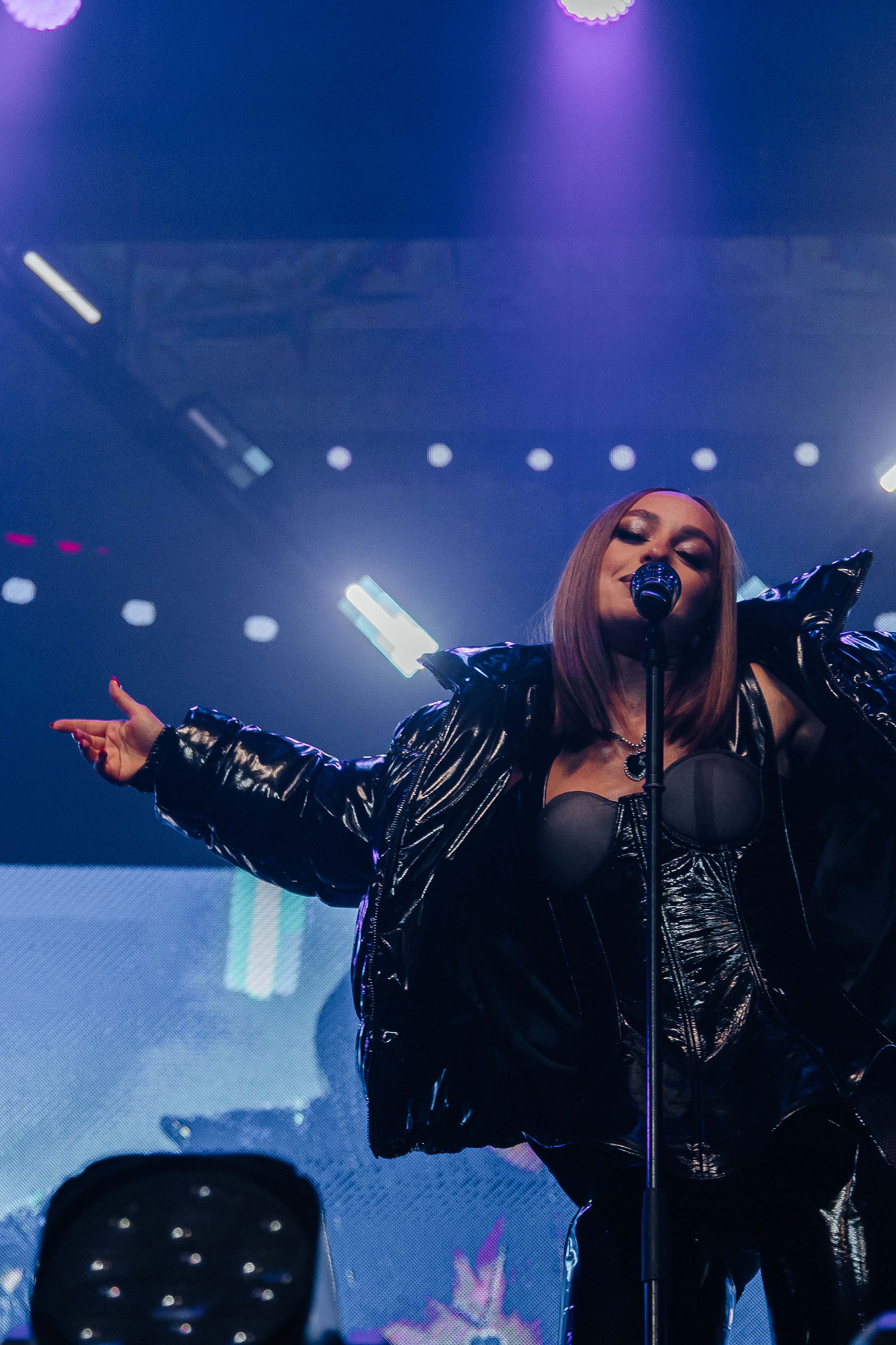 Портретный фотограф, свадебный фотограф, студийный фотограф, фотосессия Love Story, концертный фотограф, репортажный фотограф, коммерческий фотограф, фешн фотограф, международный фотограф, предметный фотограф