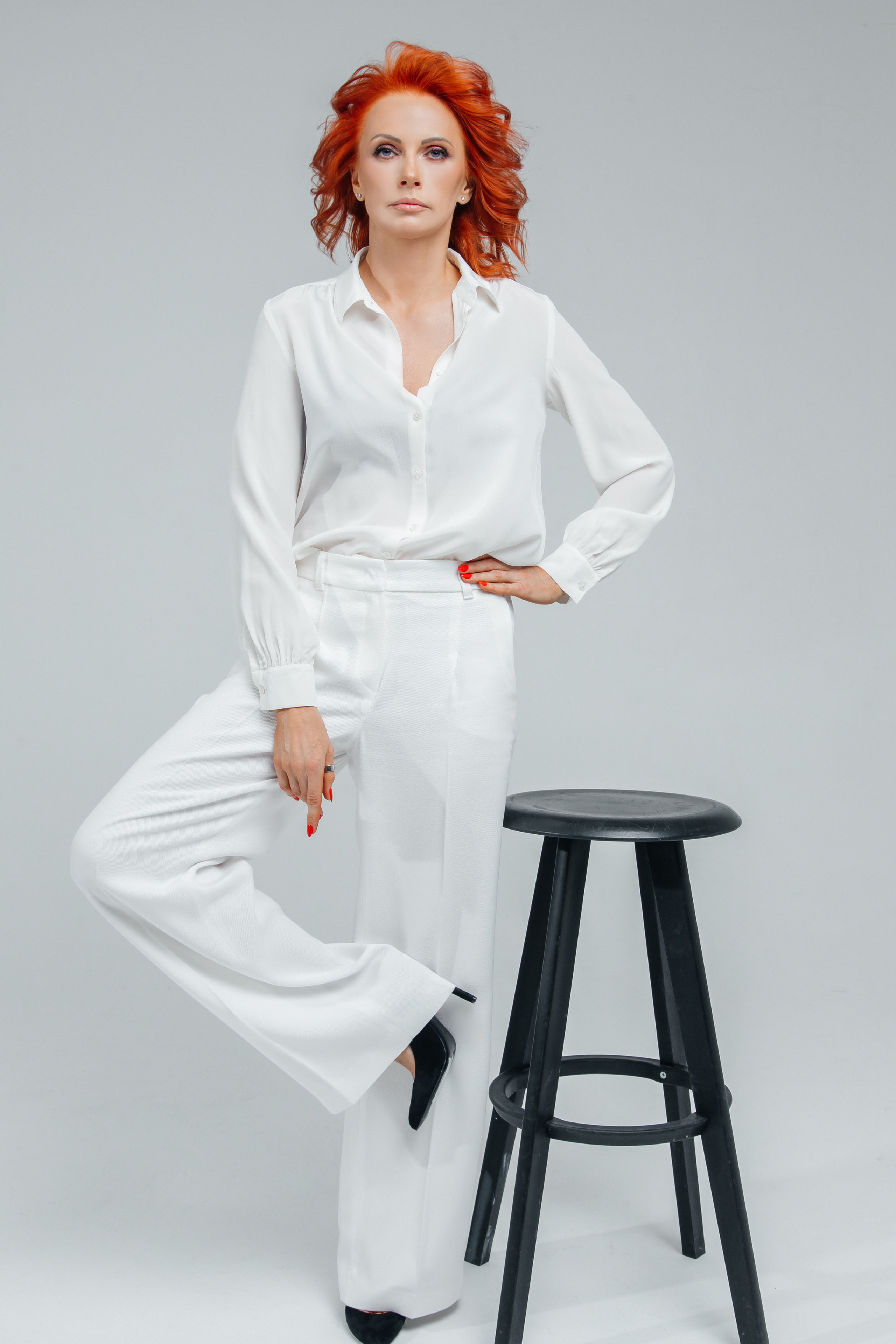 портрет женщины для личного бренда на циклораме спб