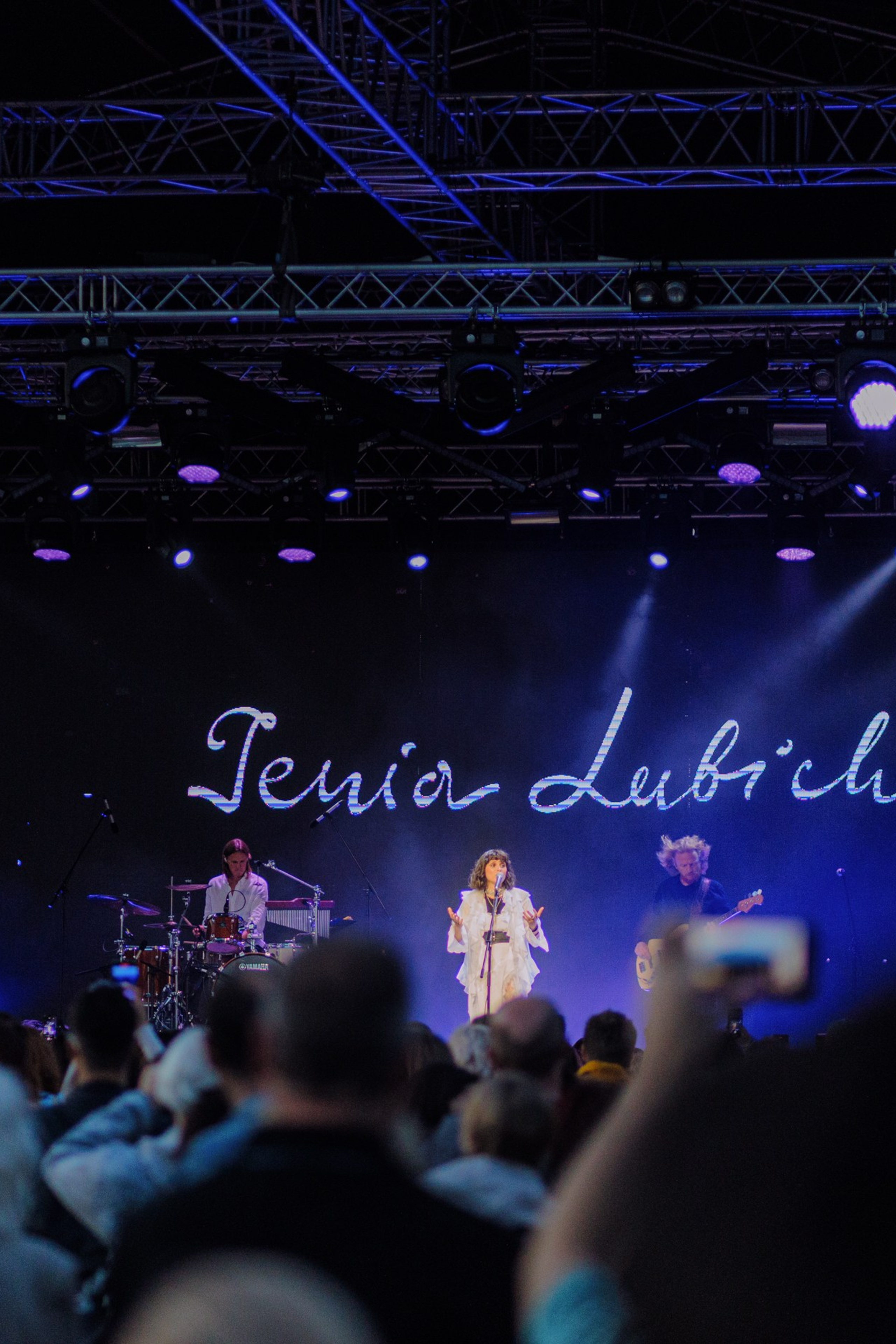 Женя Любич на Roof Place. Фотограф и видеограф в Санкт-Петербурге Александра Флотская