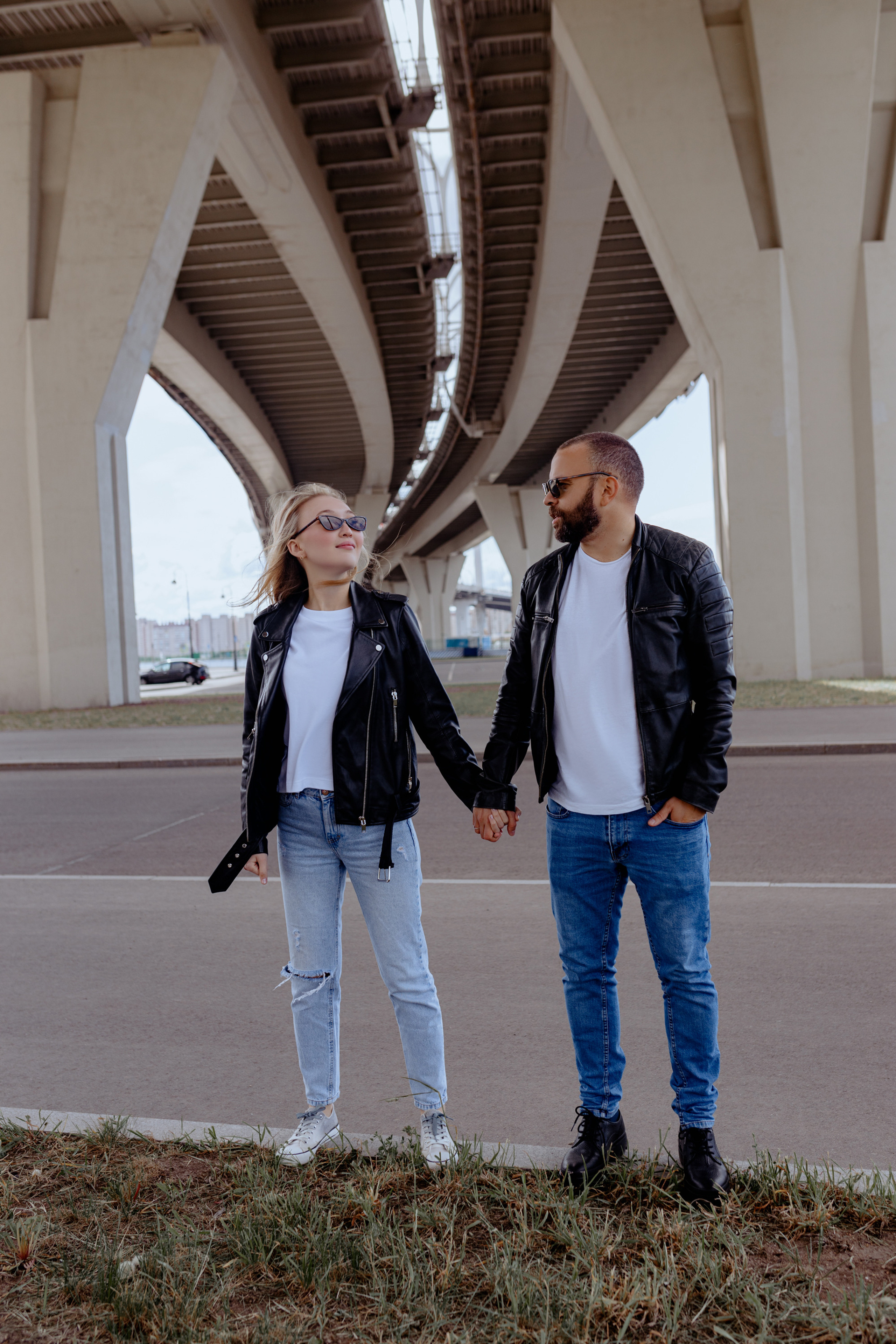 love story летом на городских улицах