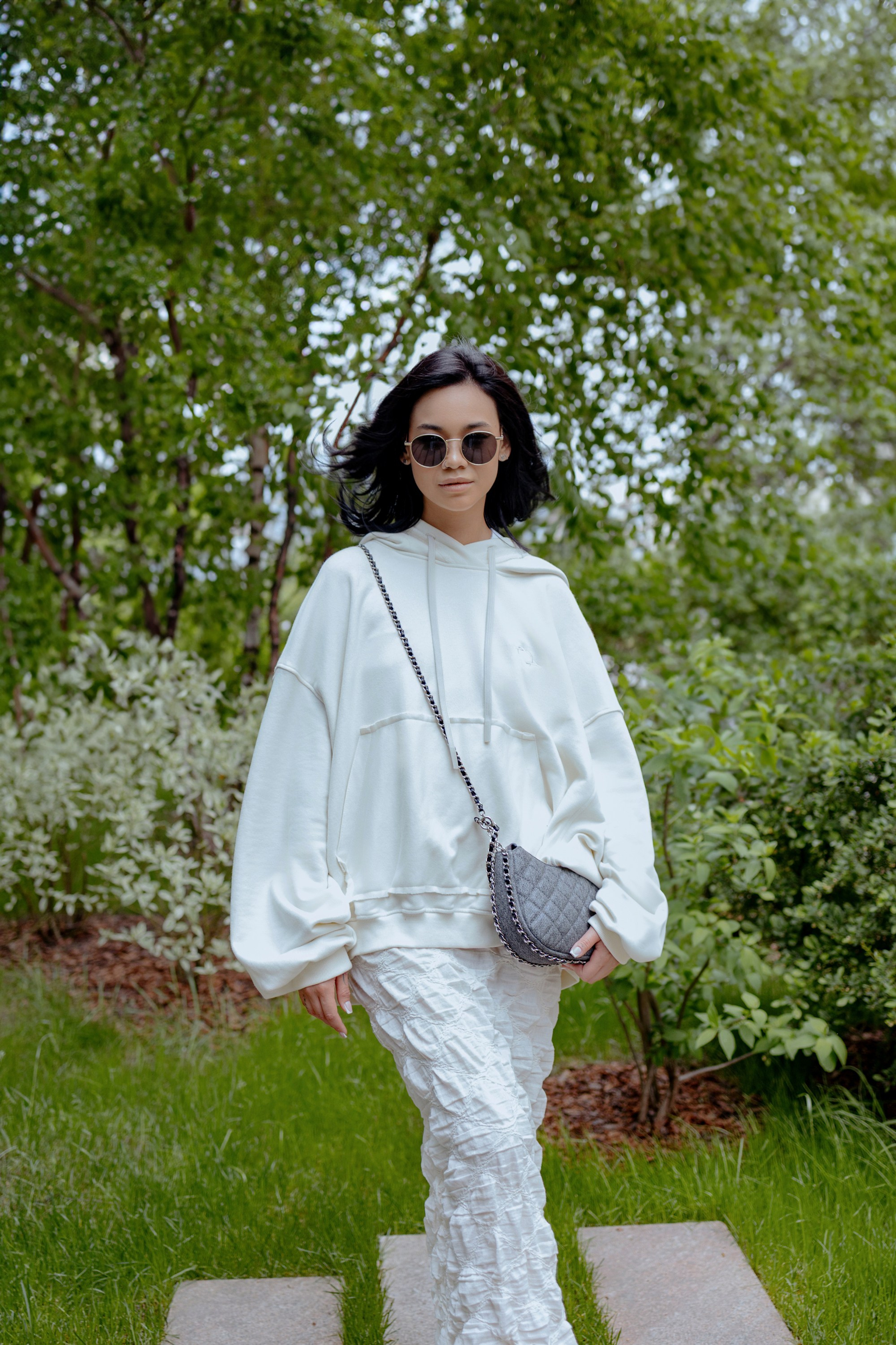 Атмосферное фото Леры в стиле street-fashion