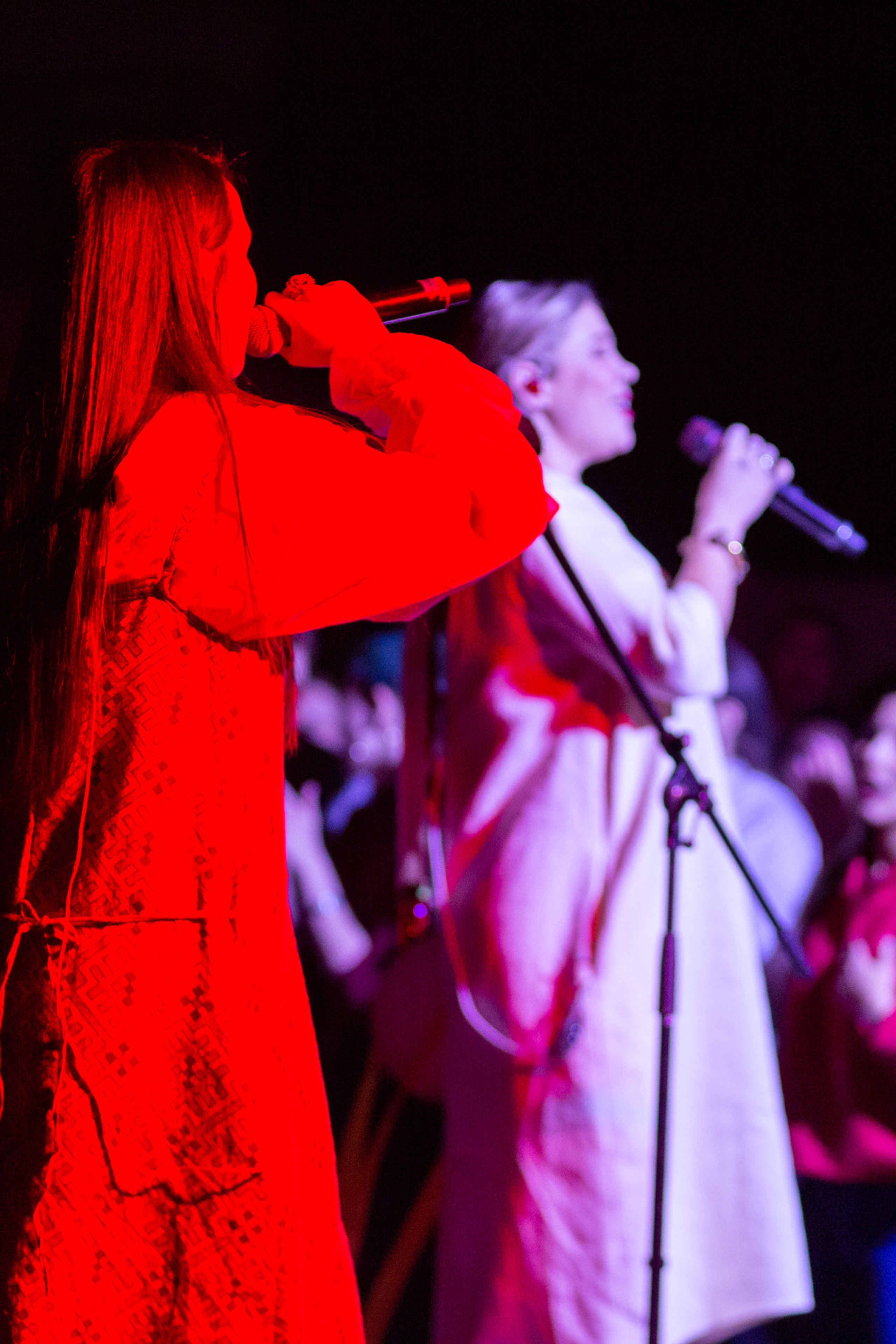 Портретный фотограф, свадебный фотограф, студийный фотограф, фотосессия Love Story, концертный фотограф, репортажный фотограф, коммерческий фотограф, фешн фотограф, международный фотограф, предметный фотограф