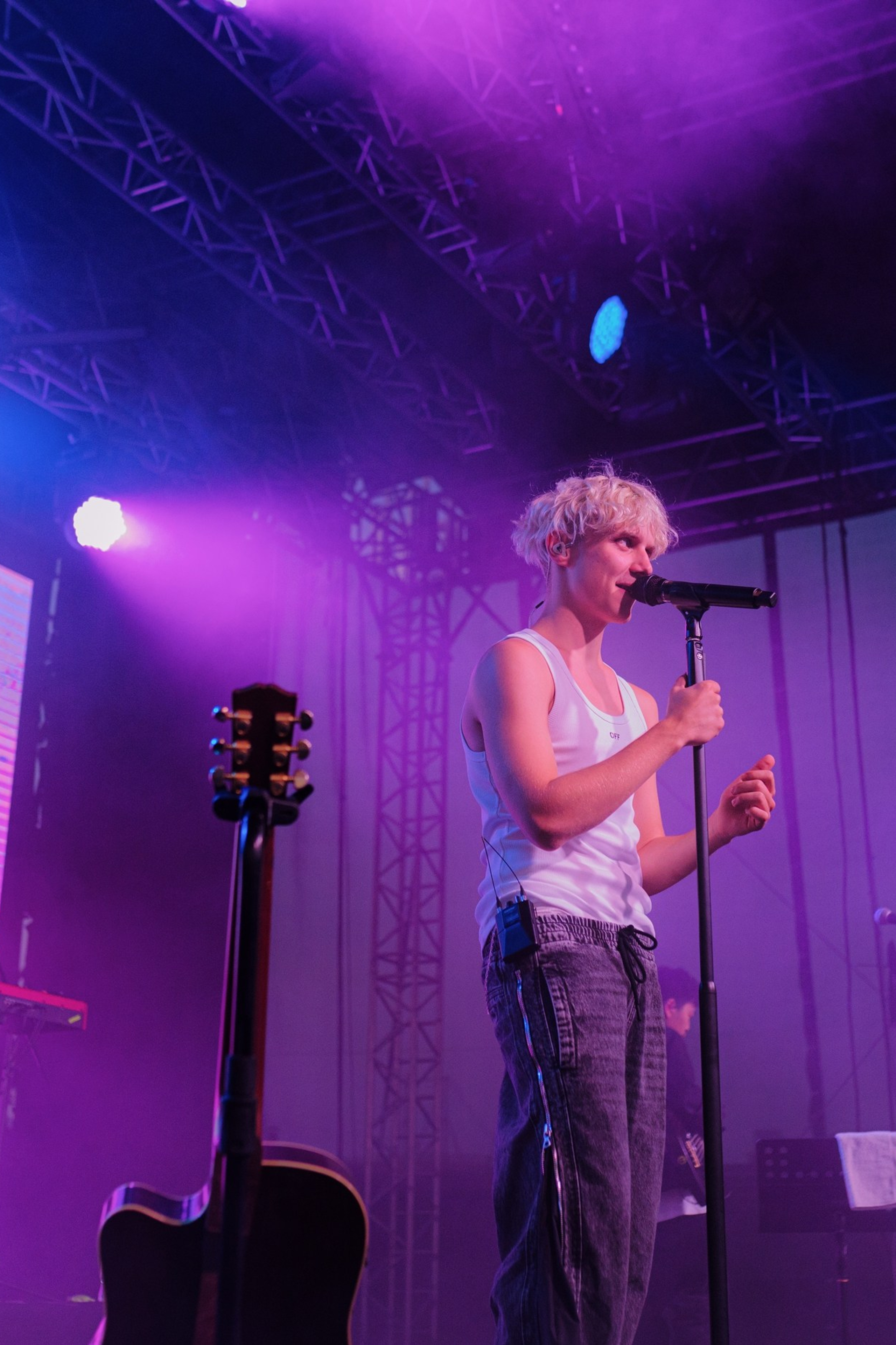 Ваня Дмитриенко в Roof Place. Фотограф и видеограф в Санкт-Петербурге Александра Флотская