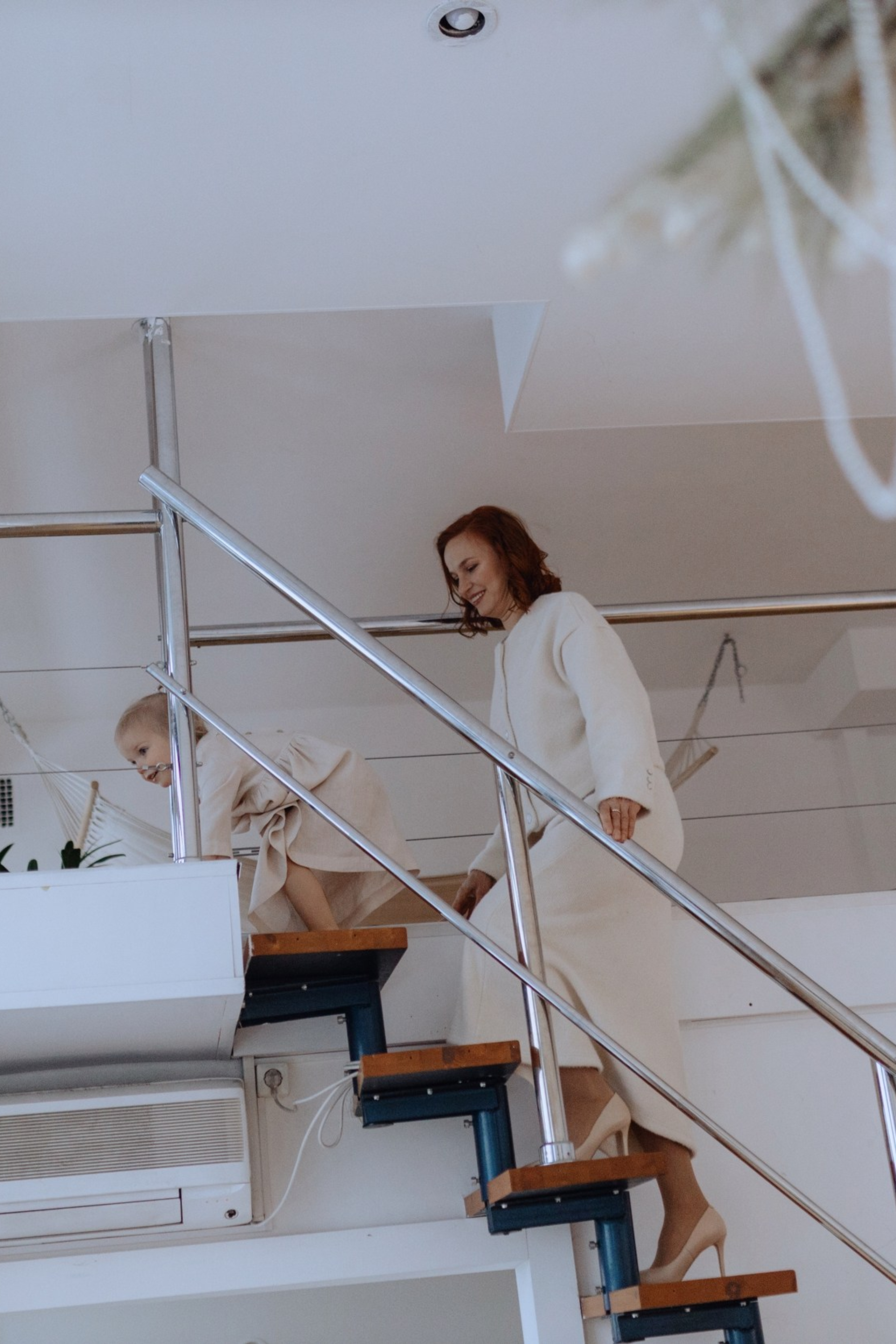 семейная фотосессия с детьми в спокойной динамике