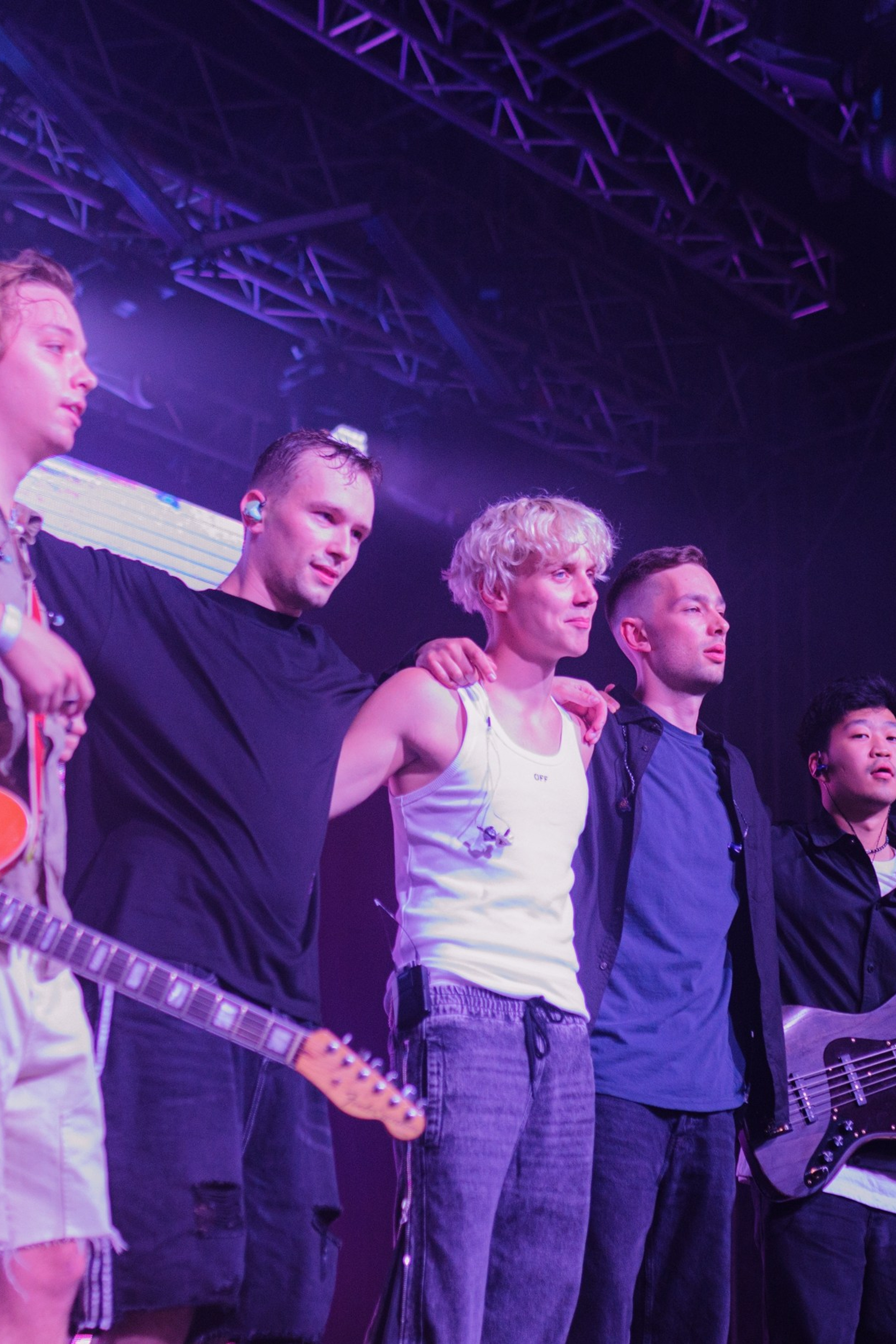 Ваня Дмитриенко в Roof Place. Фотограф и видеограф в Санкт-Петербурге Александра Флотская