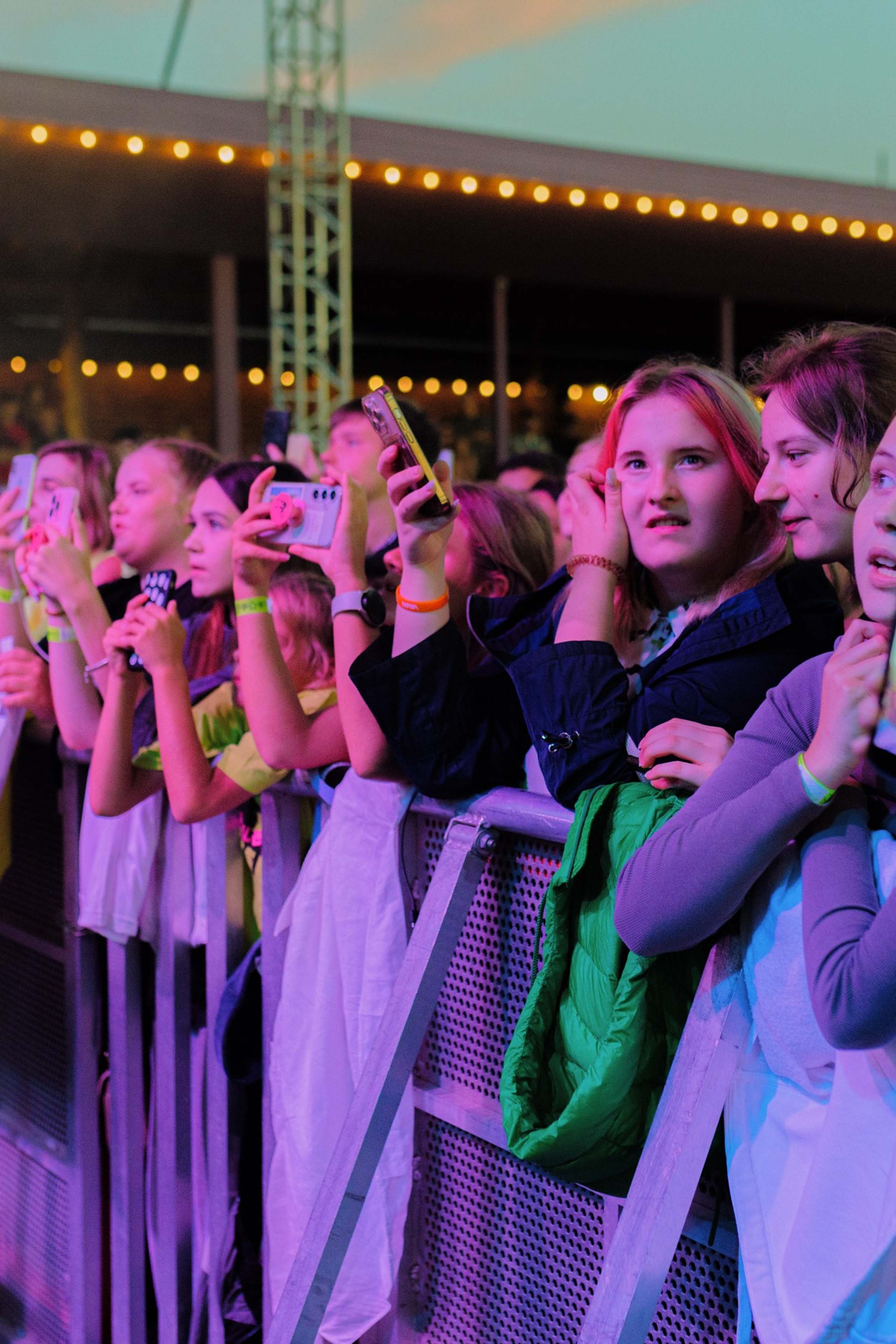 Ваня Дмитриенко в Roof Place. Фотограф и видеограф в Санкт-Петербурге Александра Флотская