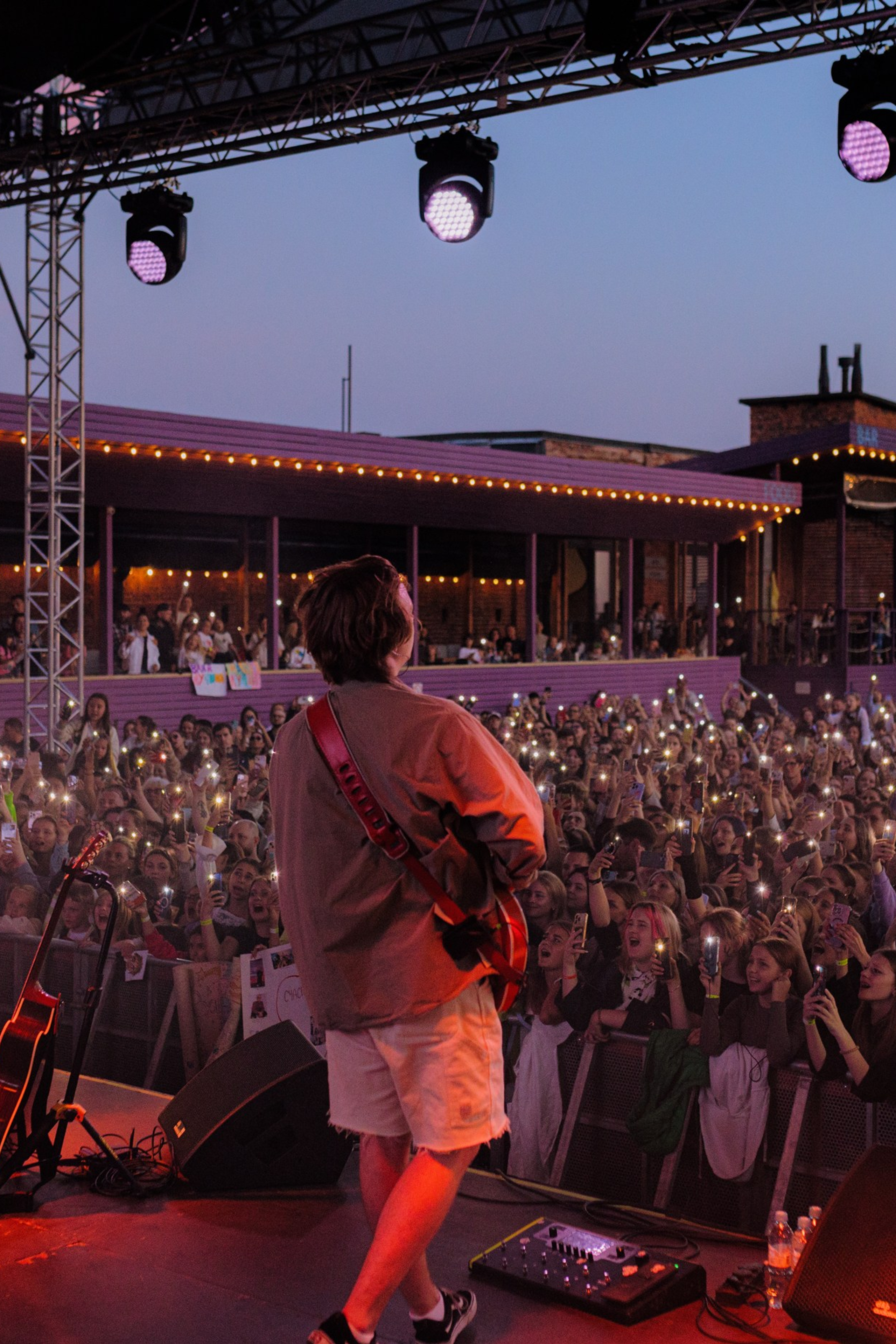 Ваня Дмитриенко в Roof Place. Фотограф и видеограф в Санкт-Петербурге Александра Флотская